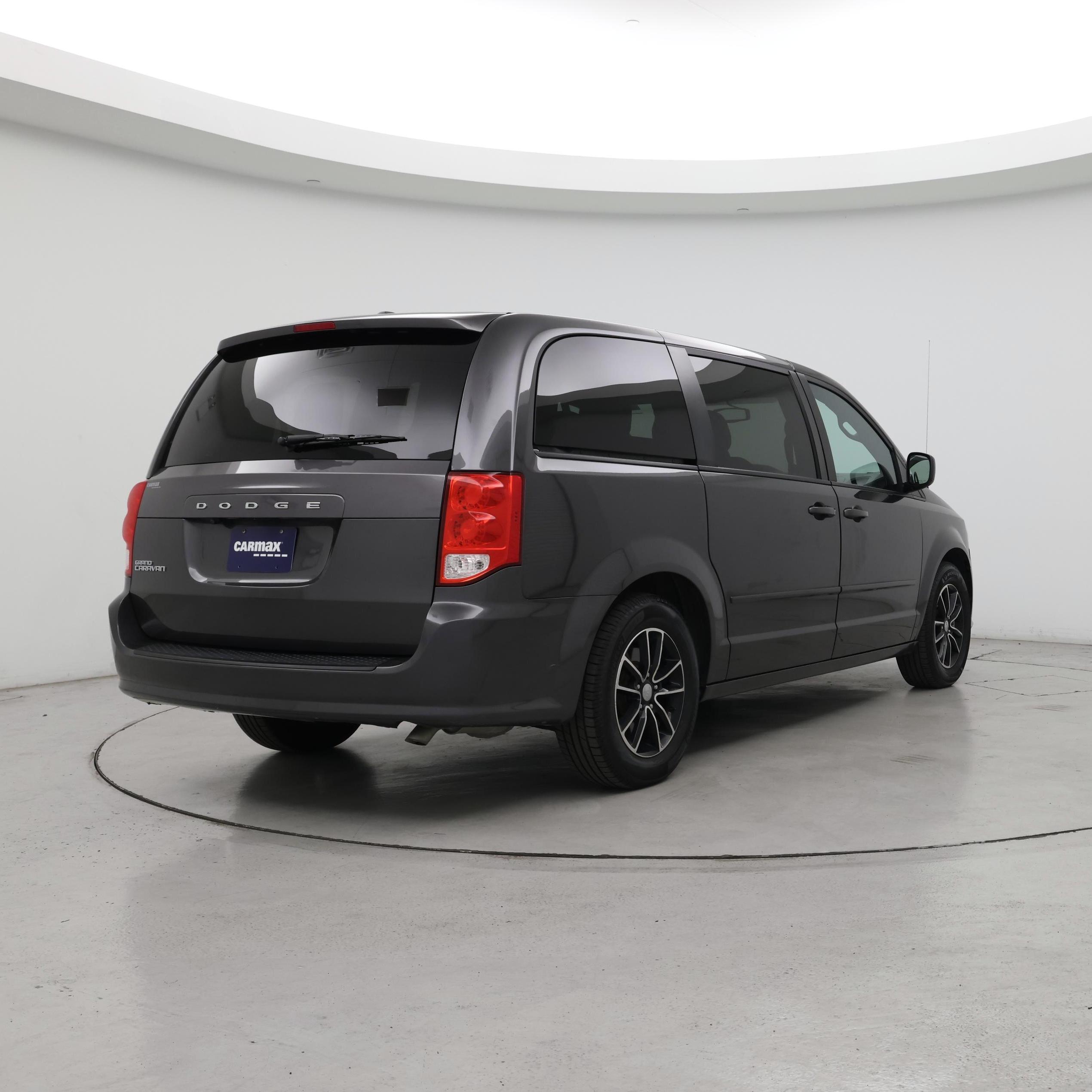Thumbnail: 2017 Dodge Grand Caravan - 8