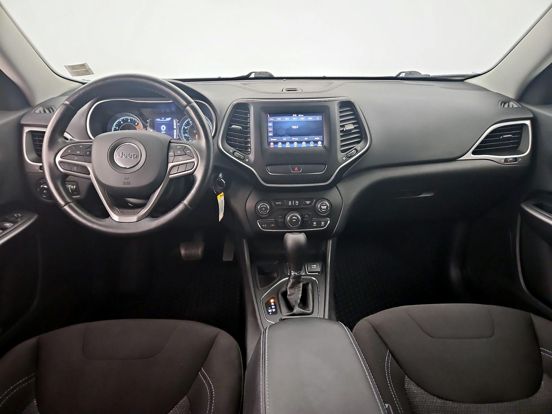 Thumbnail: 2019 Jeep Cherokee - 9