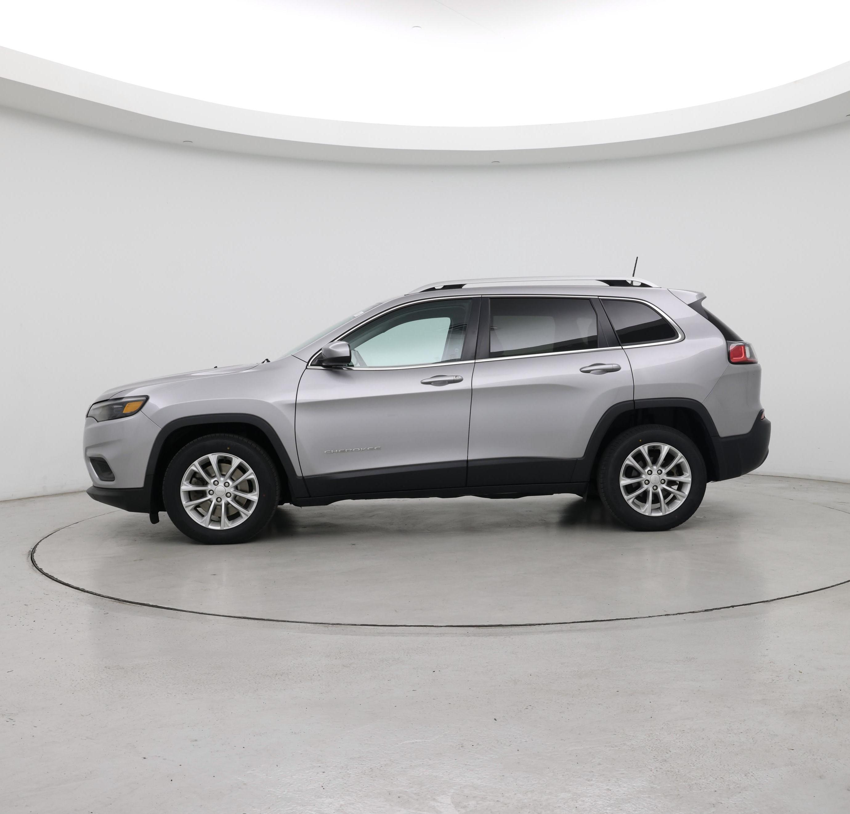 Thumbnail: 2019 Jeep Cherokee - 3