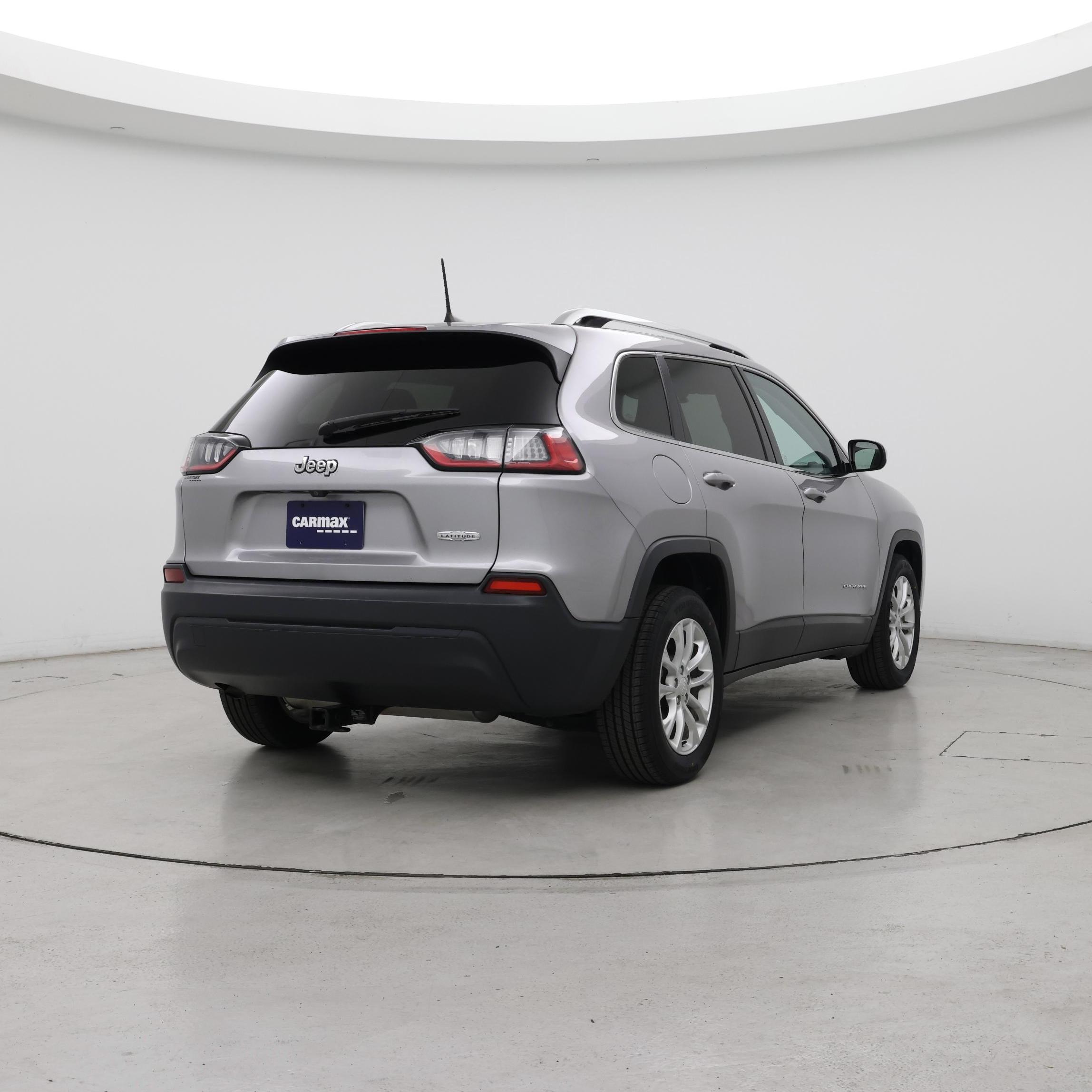 Thumbnail: 2019 Jeep Cherokee - 8