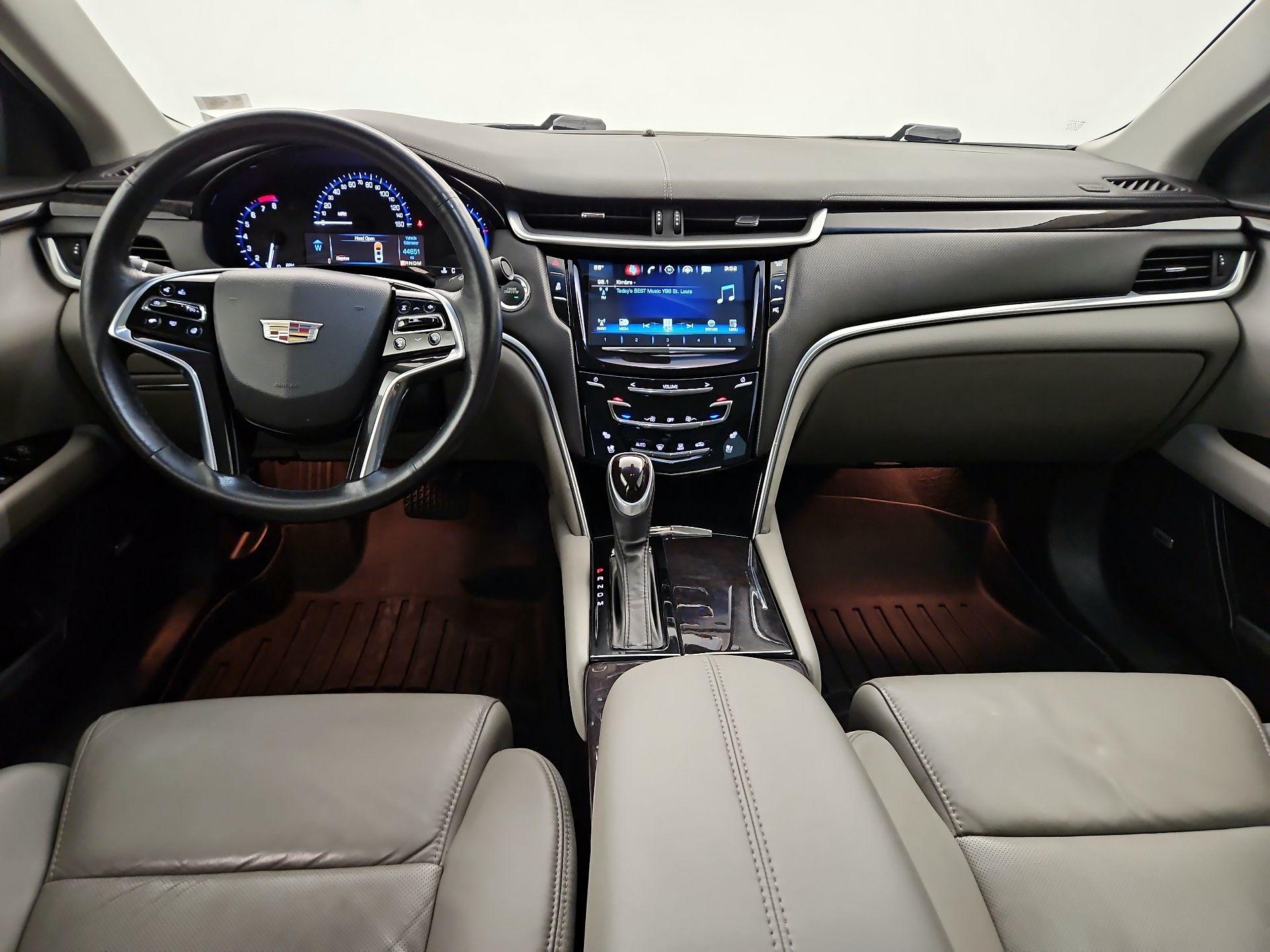 Thumbnail: 2016 Cadillac XTS - 9