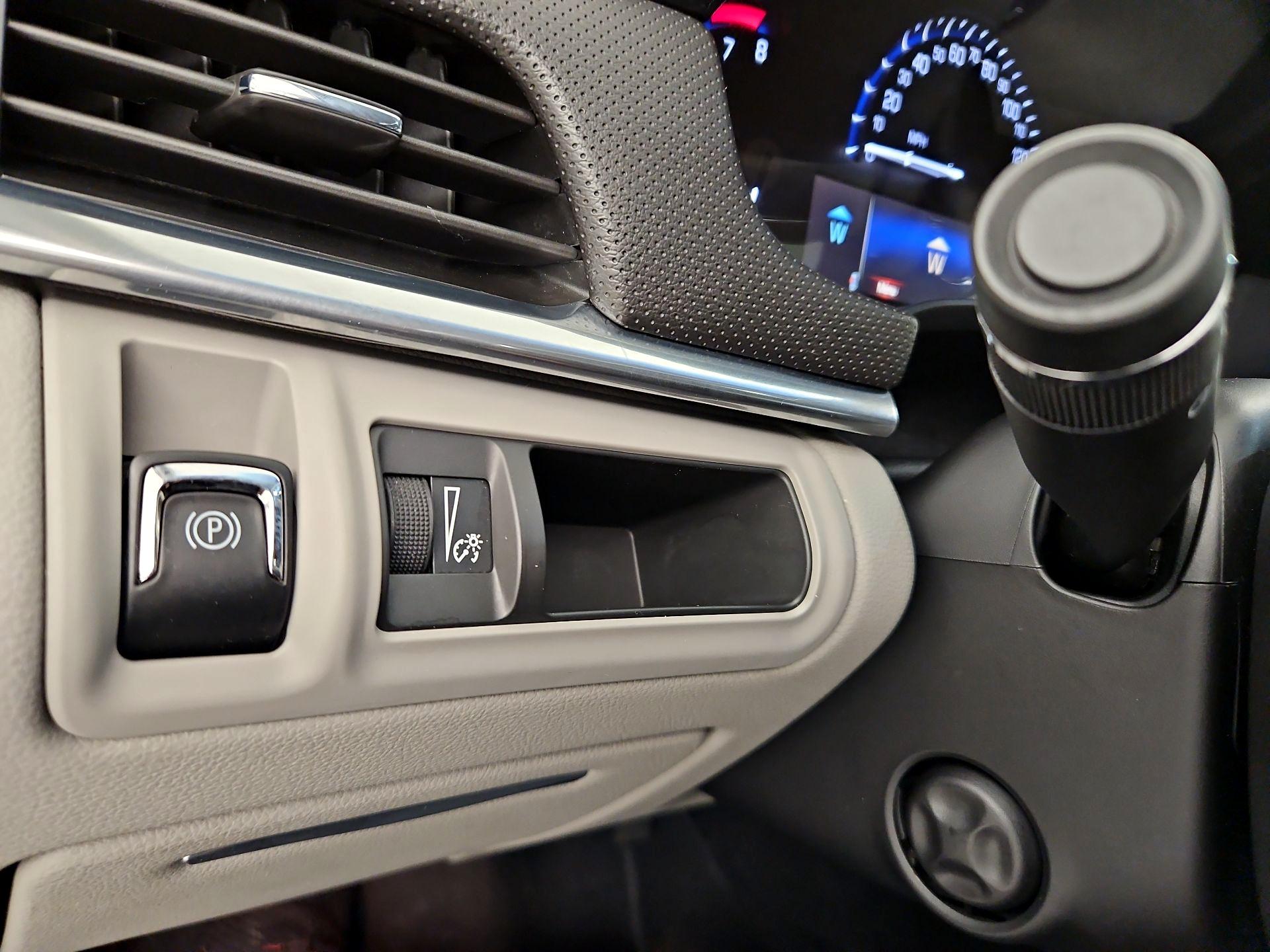 Thumbnail: 2016 Cadillac XTS - 13