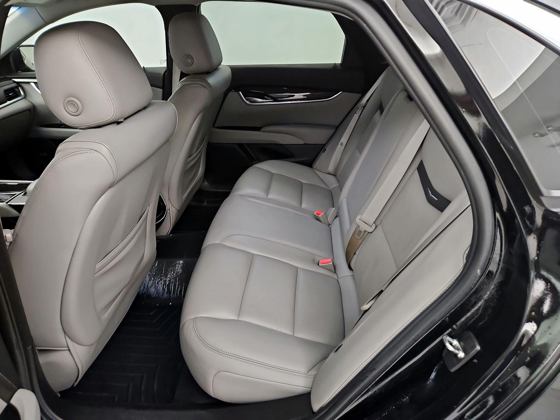 Thumbnail: 2016 Cadillac XTS - 18