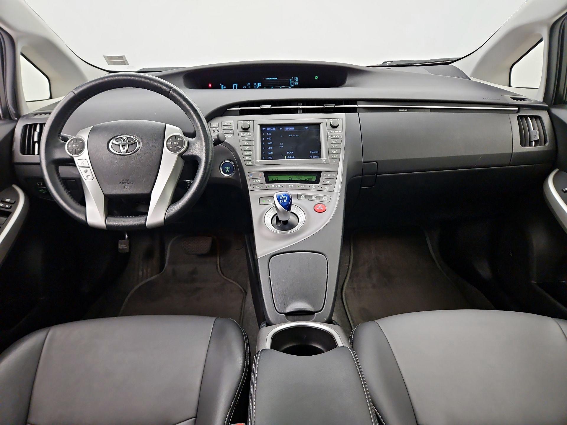 Thumbnail: 2014 Toyota Prius - 9