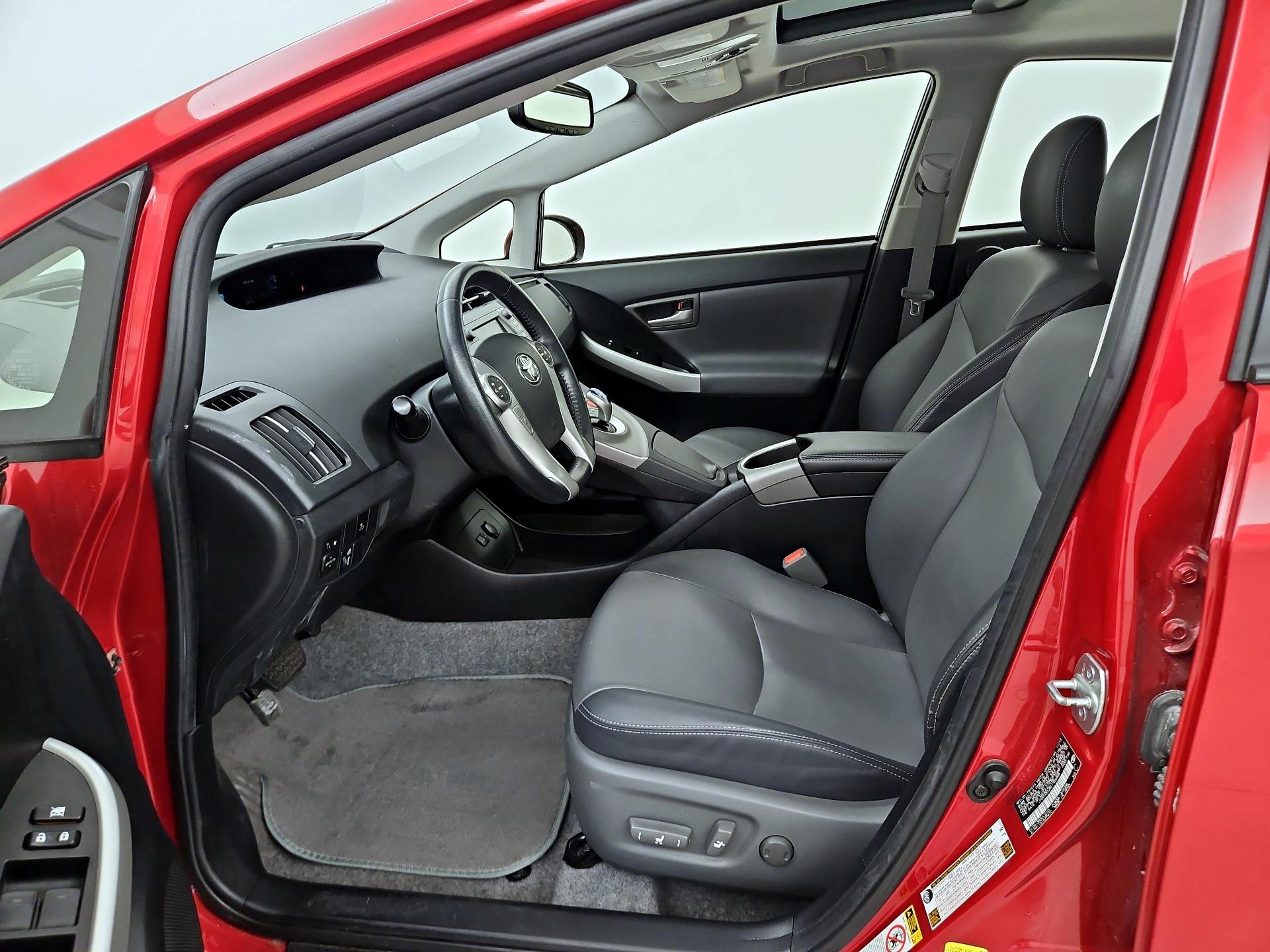 Thumbnail: 2014 Toyota Prius - 11