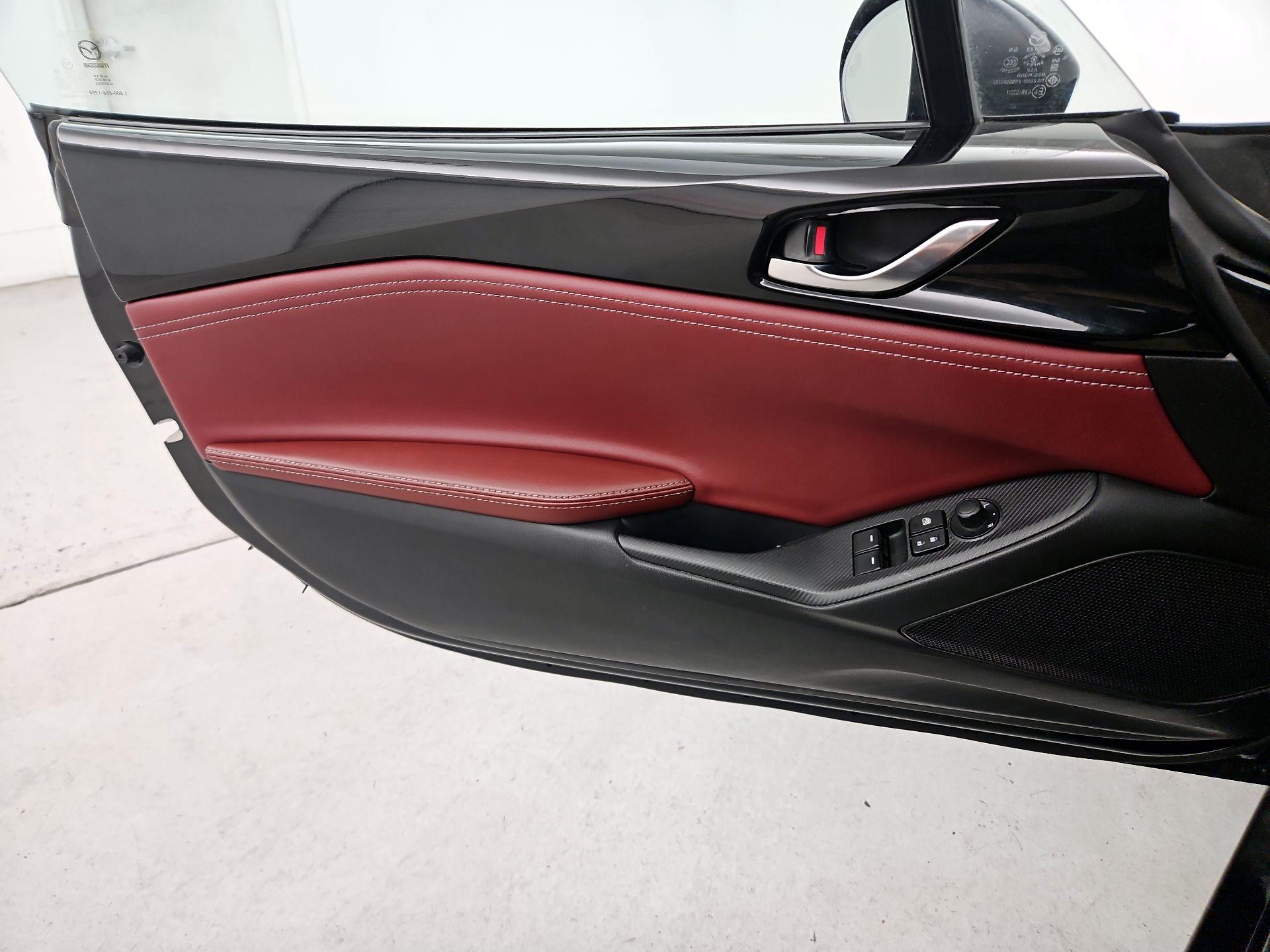 Thumbnail: 2020 Mazda MX-5 Miata - 12
