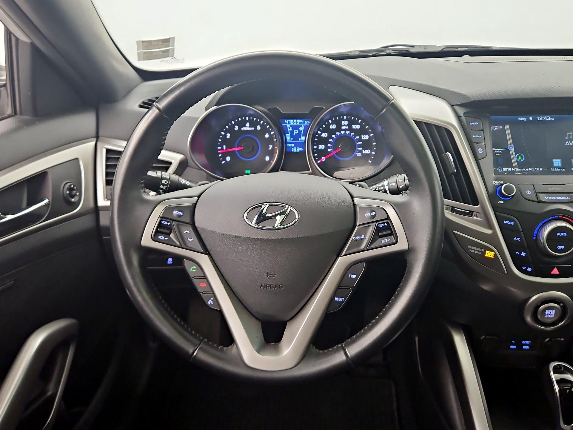 Thumbnail: 2017 Hyundai Veloster - 10