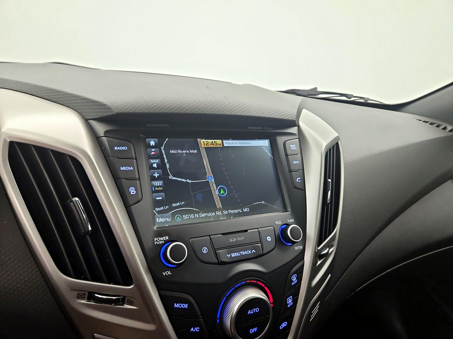 Thumbnail: 2017 Hyundai Veloster - 14