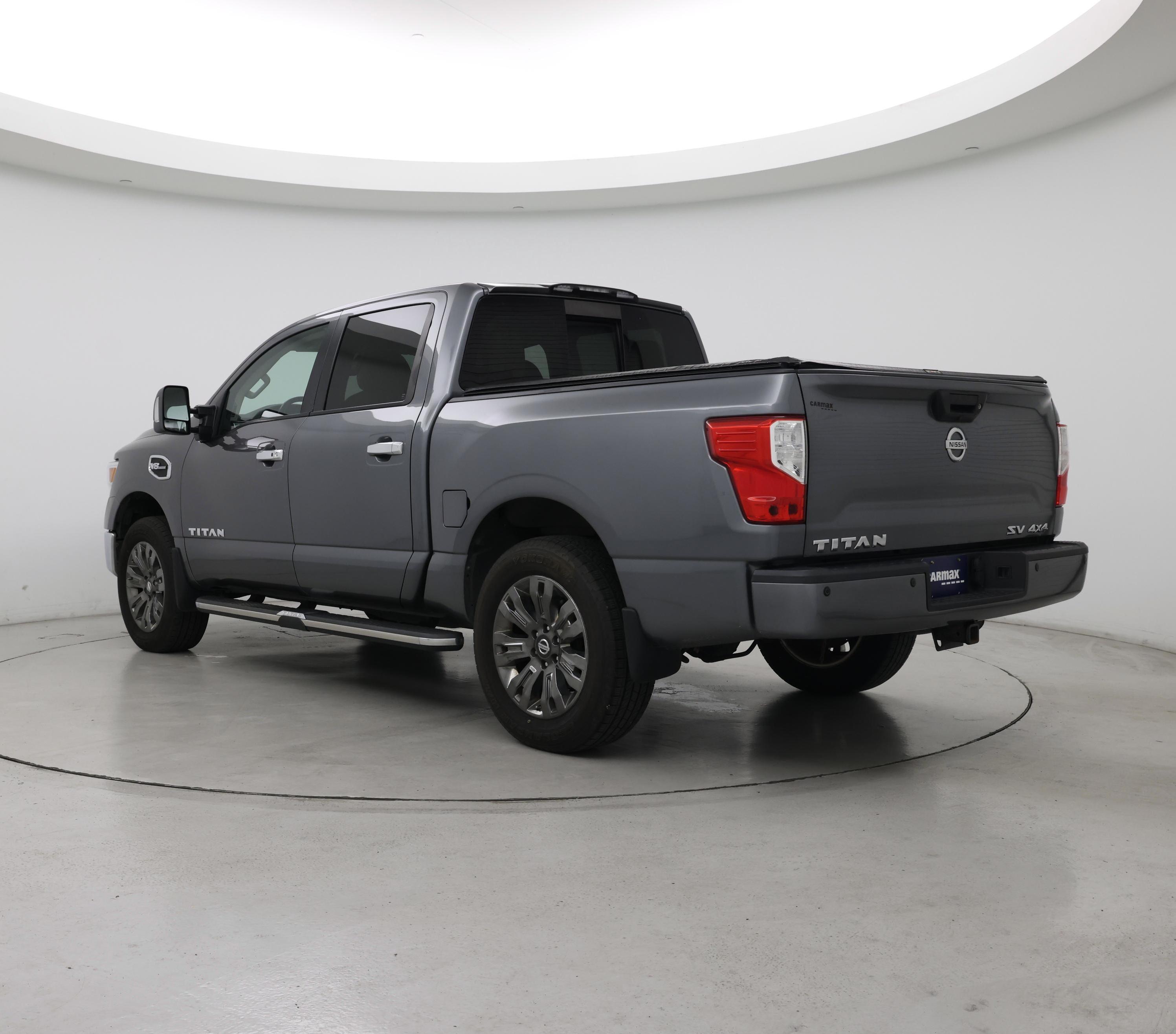 Thumbnail: 2017 Nissan Titan - 2