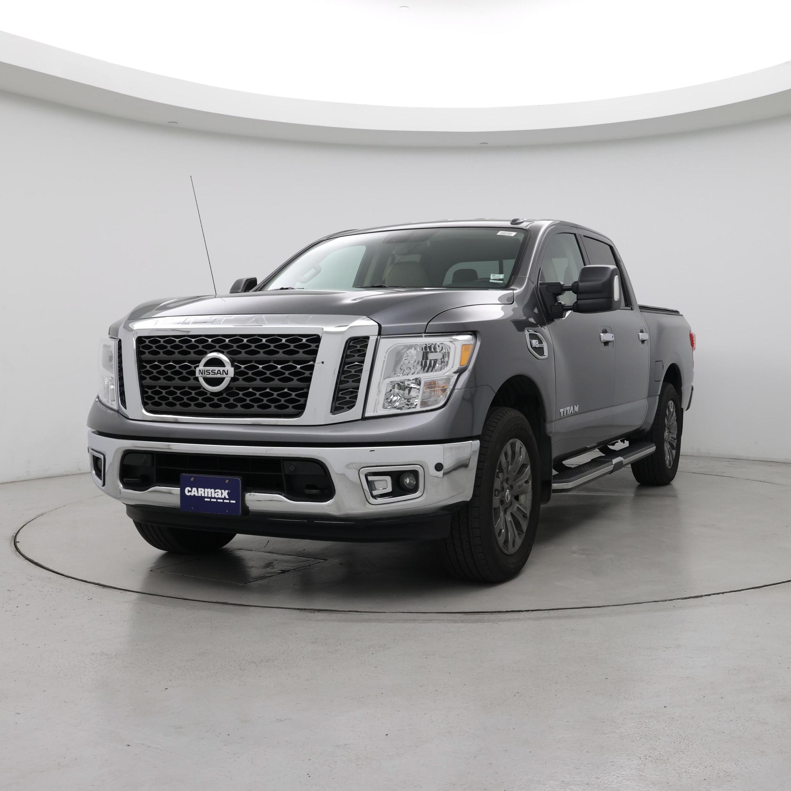 Thumbnail: 2017 Nissan Titan - 4