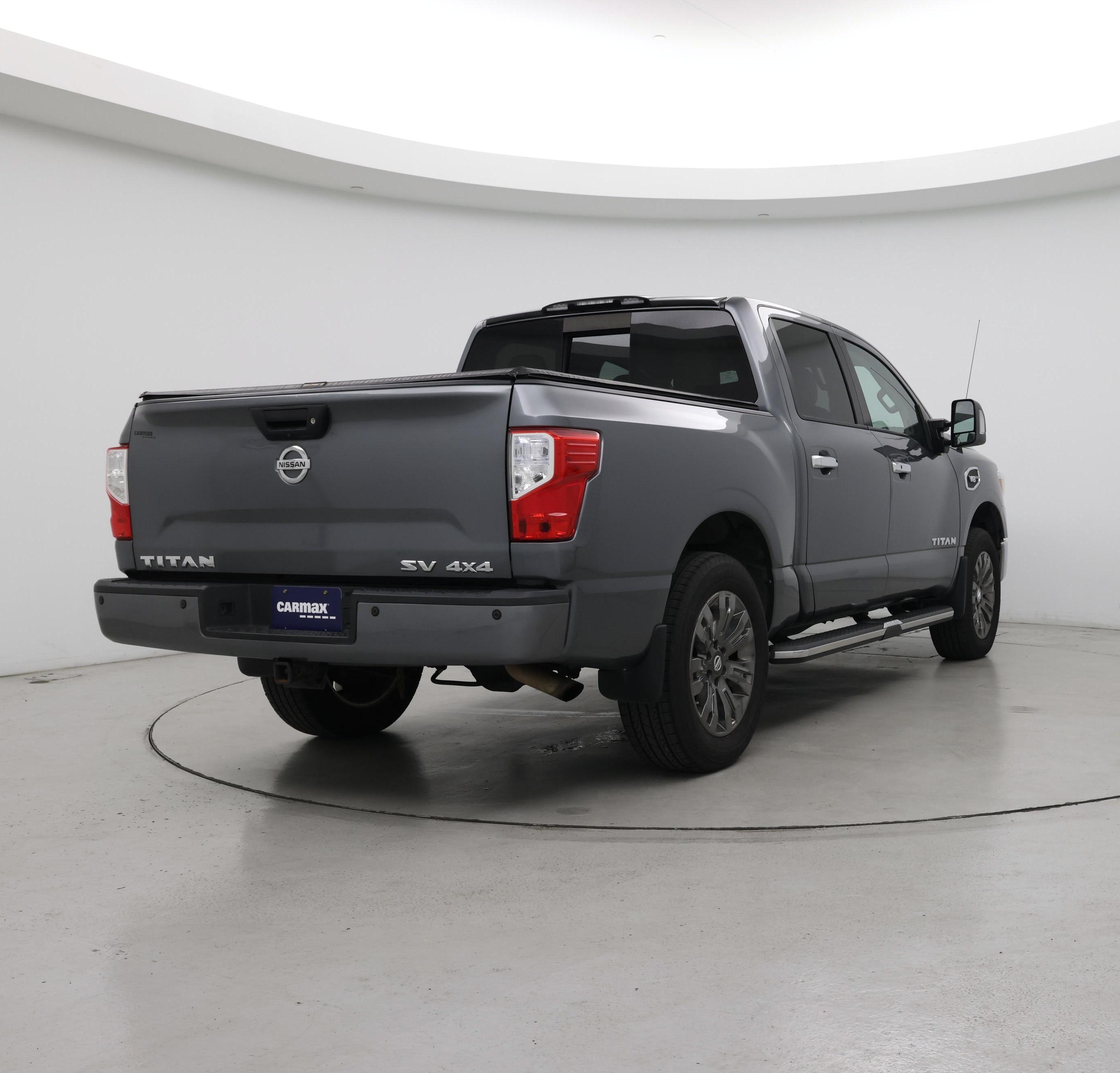 Thumbnail: 2017 Nissan Titan - 8