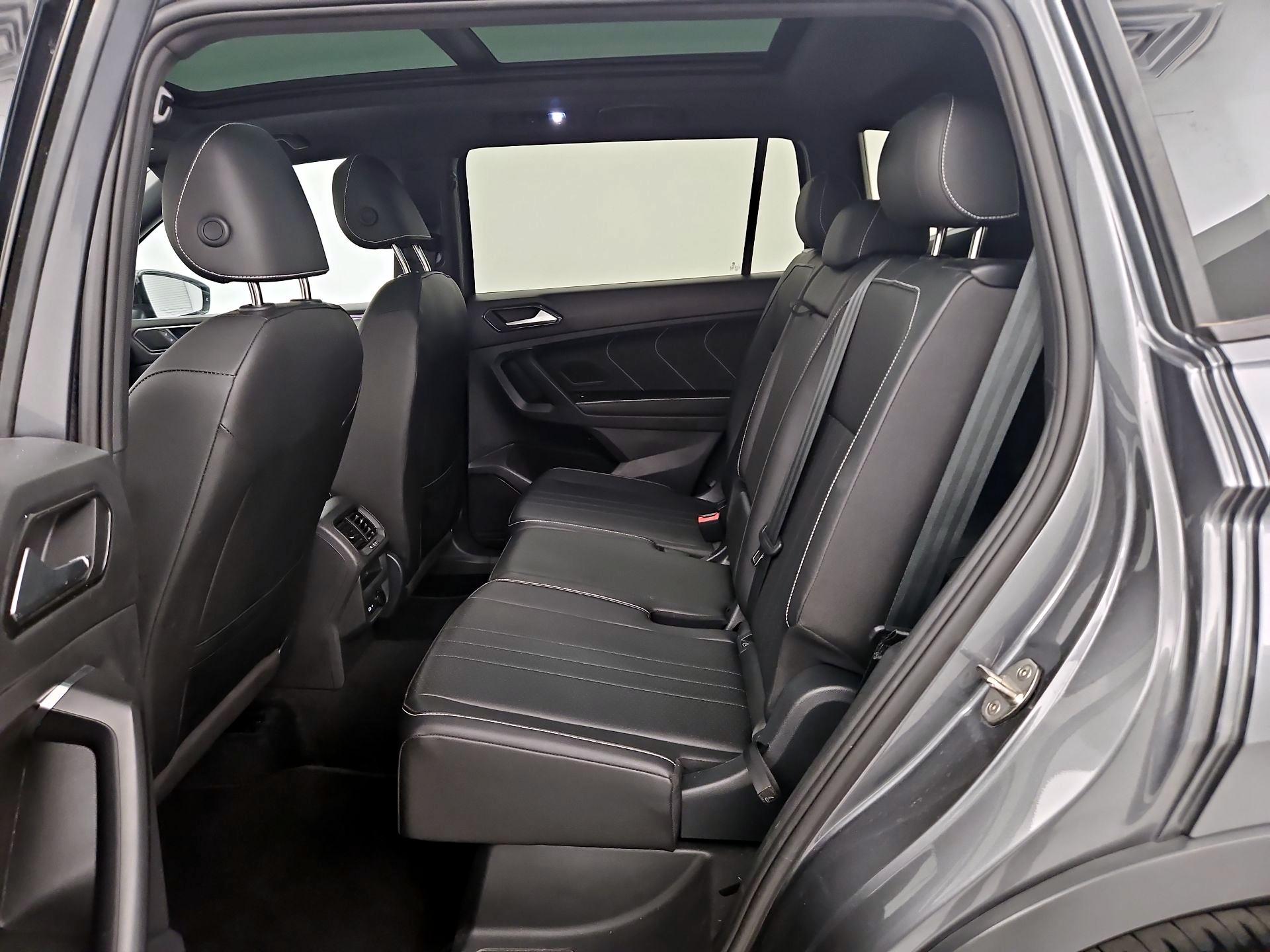 Thumbnail: 2023 Volkswagen Tiguan - 20