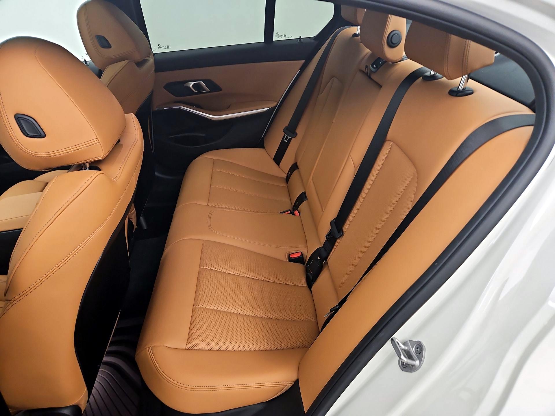 Thumbnail: 2024 BMW 3 Series - 20