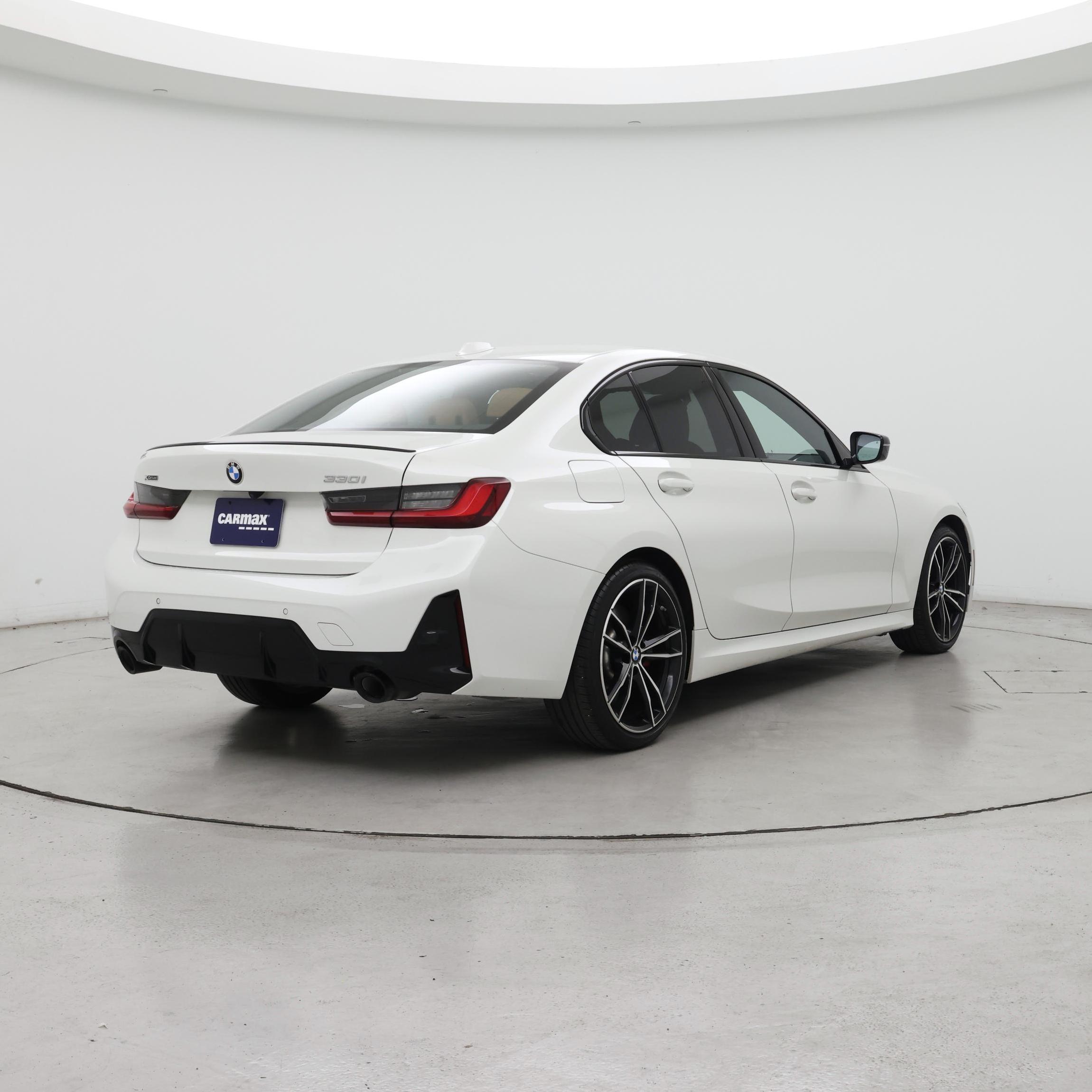 Thumbnail: 2024 BMW 3 Series - 8