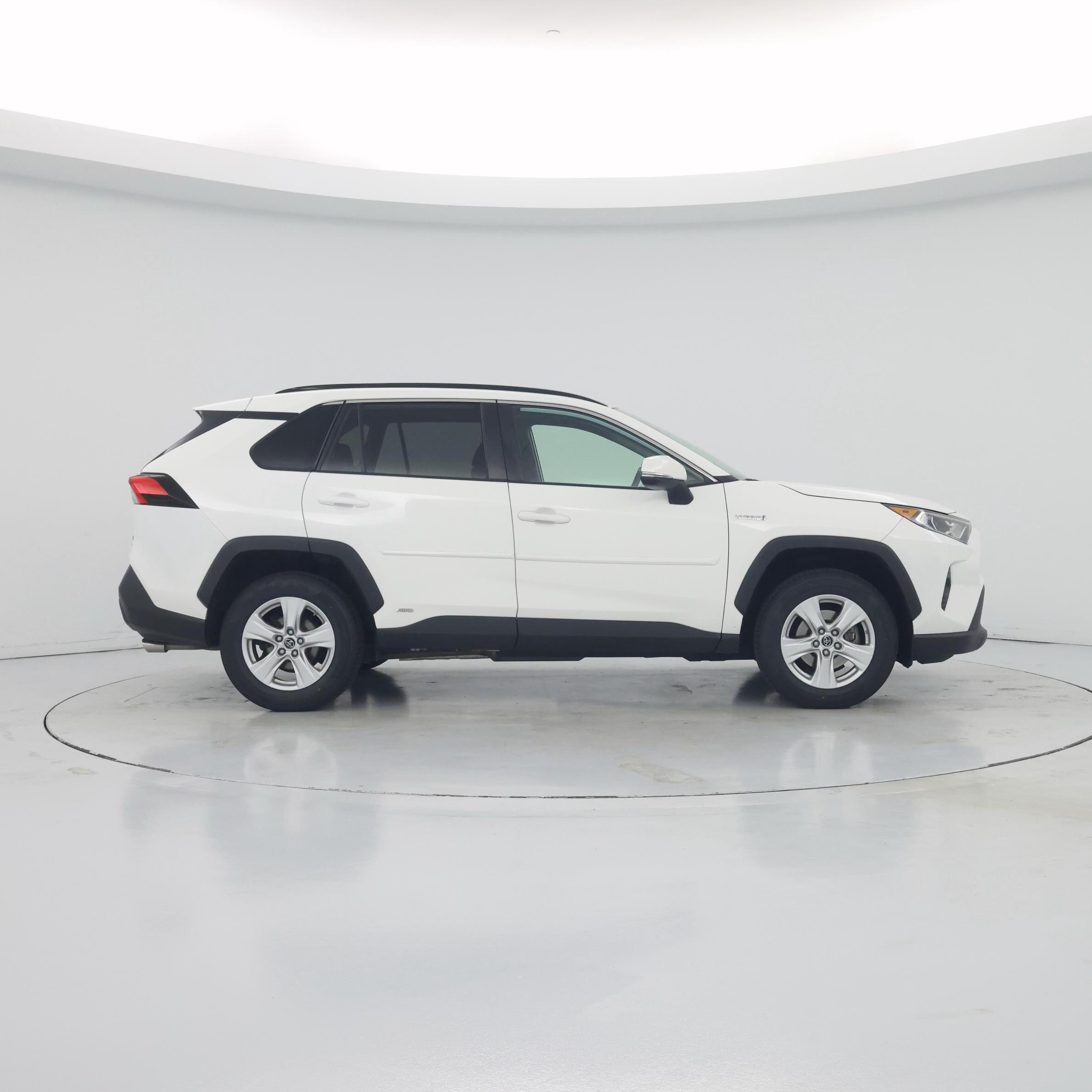Thumbnail: 2019 Toyota RAV4 - 7