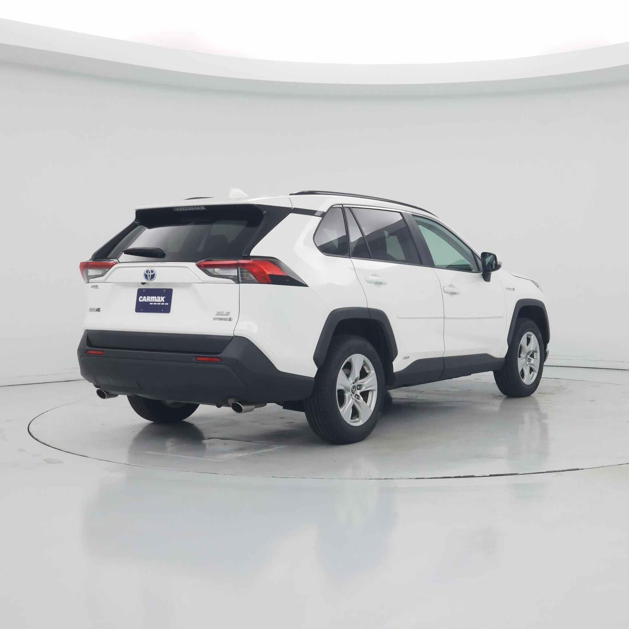 Thumbnail: 2019 Toyota RAV4 - 8