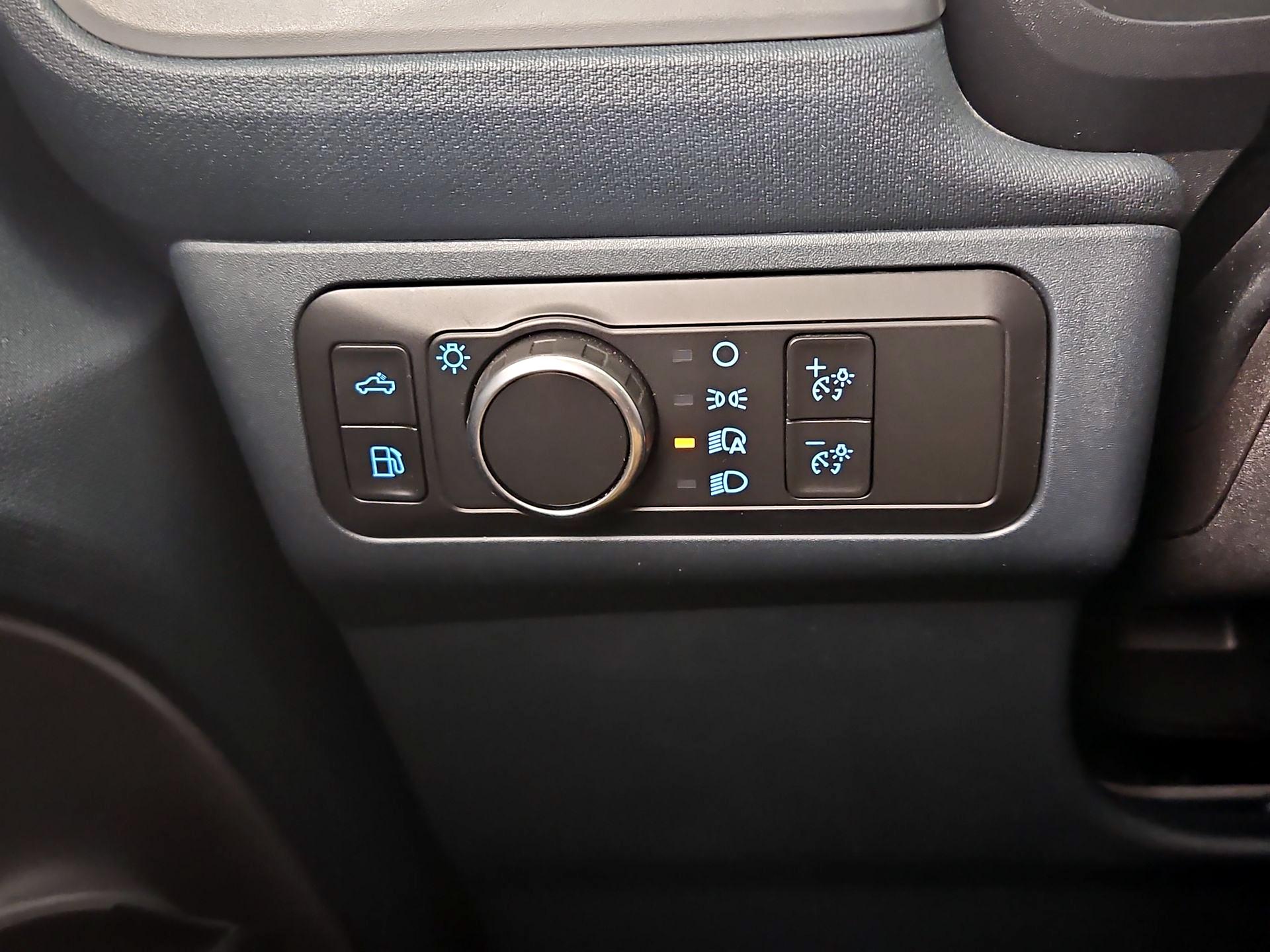 Thumbnail: 2022 Ford Maverick - 13