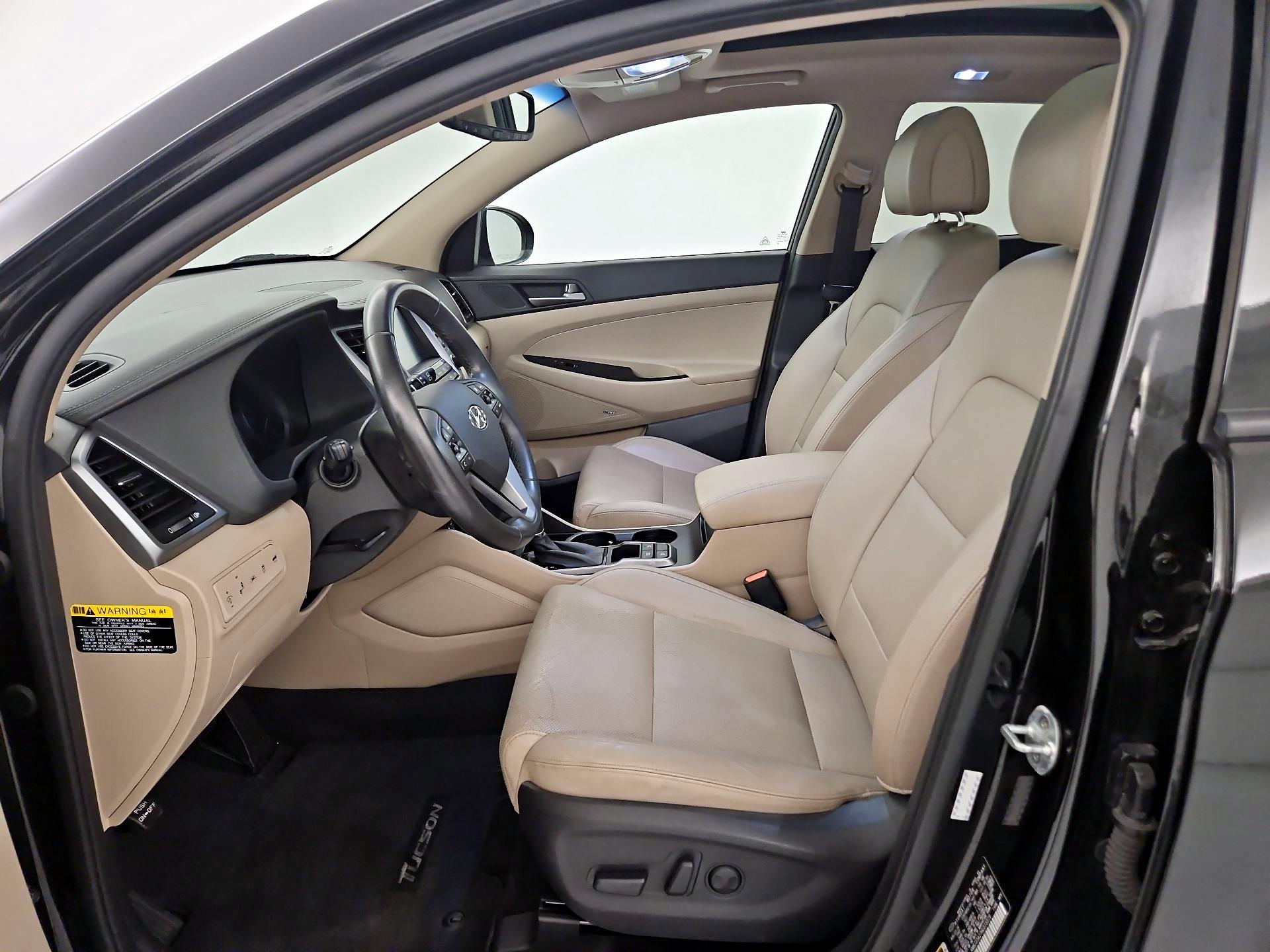 Thumbnail: 2017 Hyundai Tucson - 9