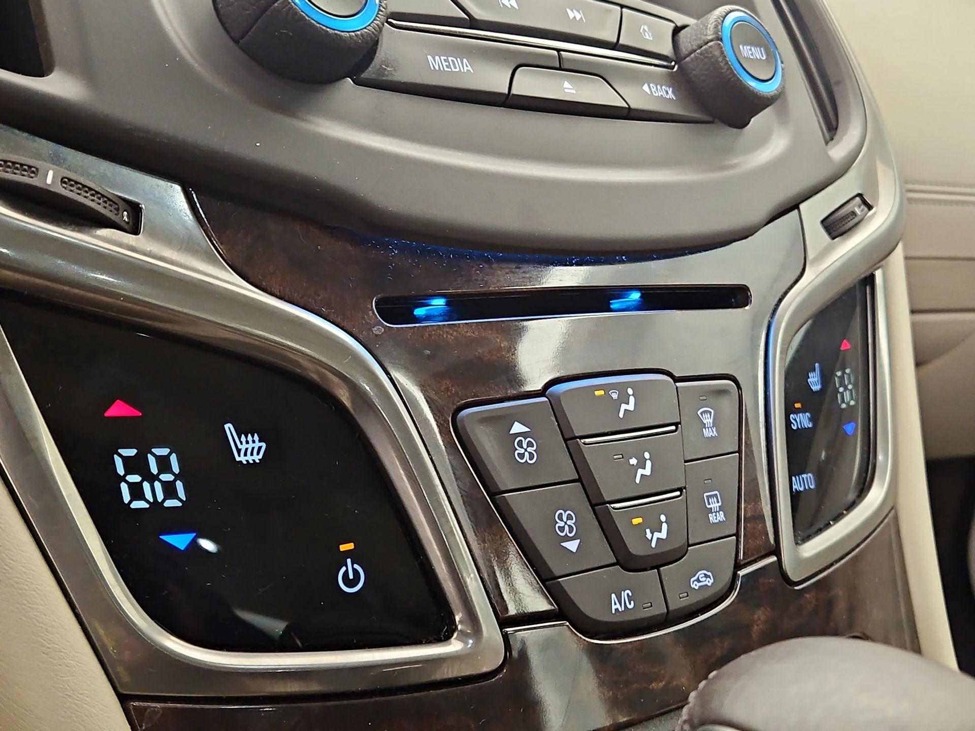 Thumbnail: 2015 Buick LaCrosse - 16
