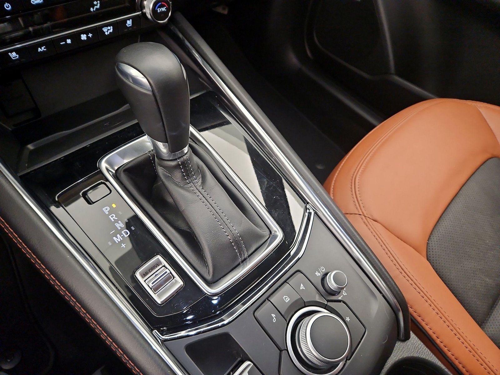 2024 Mazda CX-5 Carbon Turbo - Photo 18
