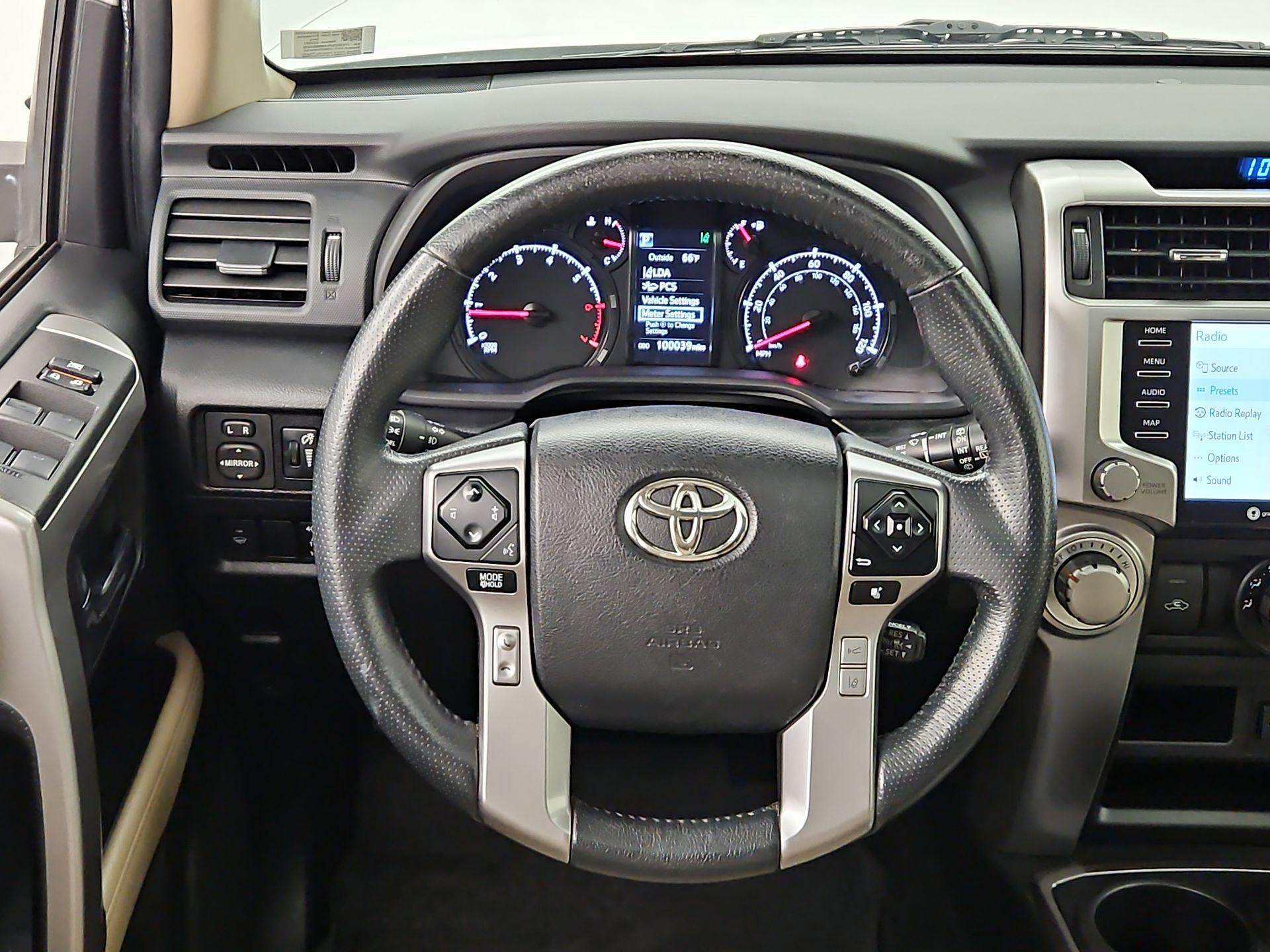 Thumbnail: 2021 Toyota 4Runner - 10