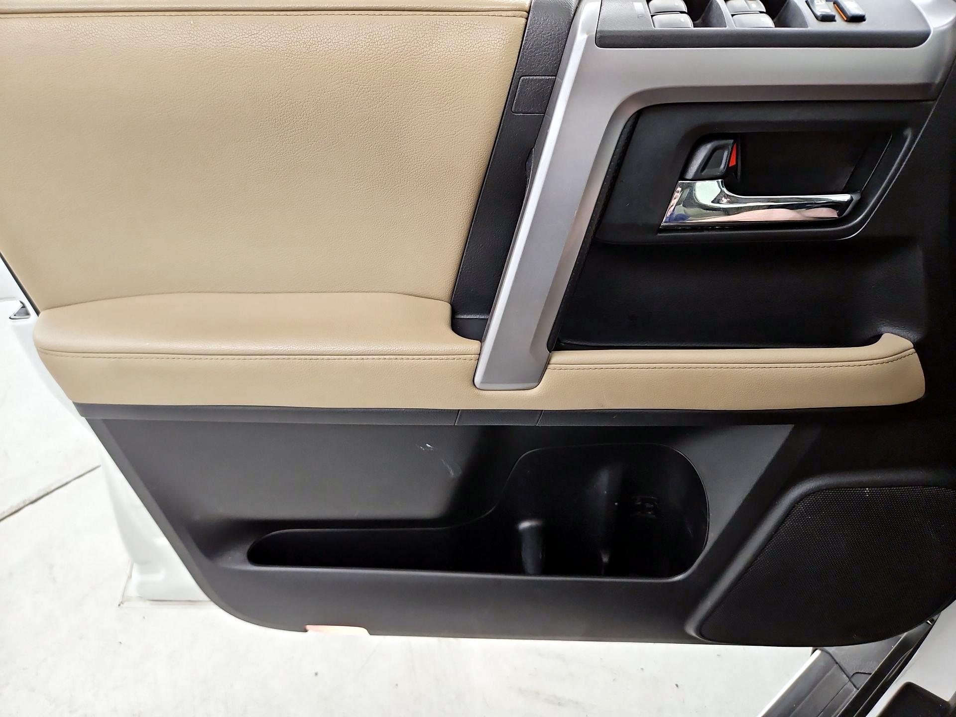 Thumbnail: 2021 Toyota 4Runner - 12