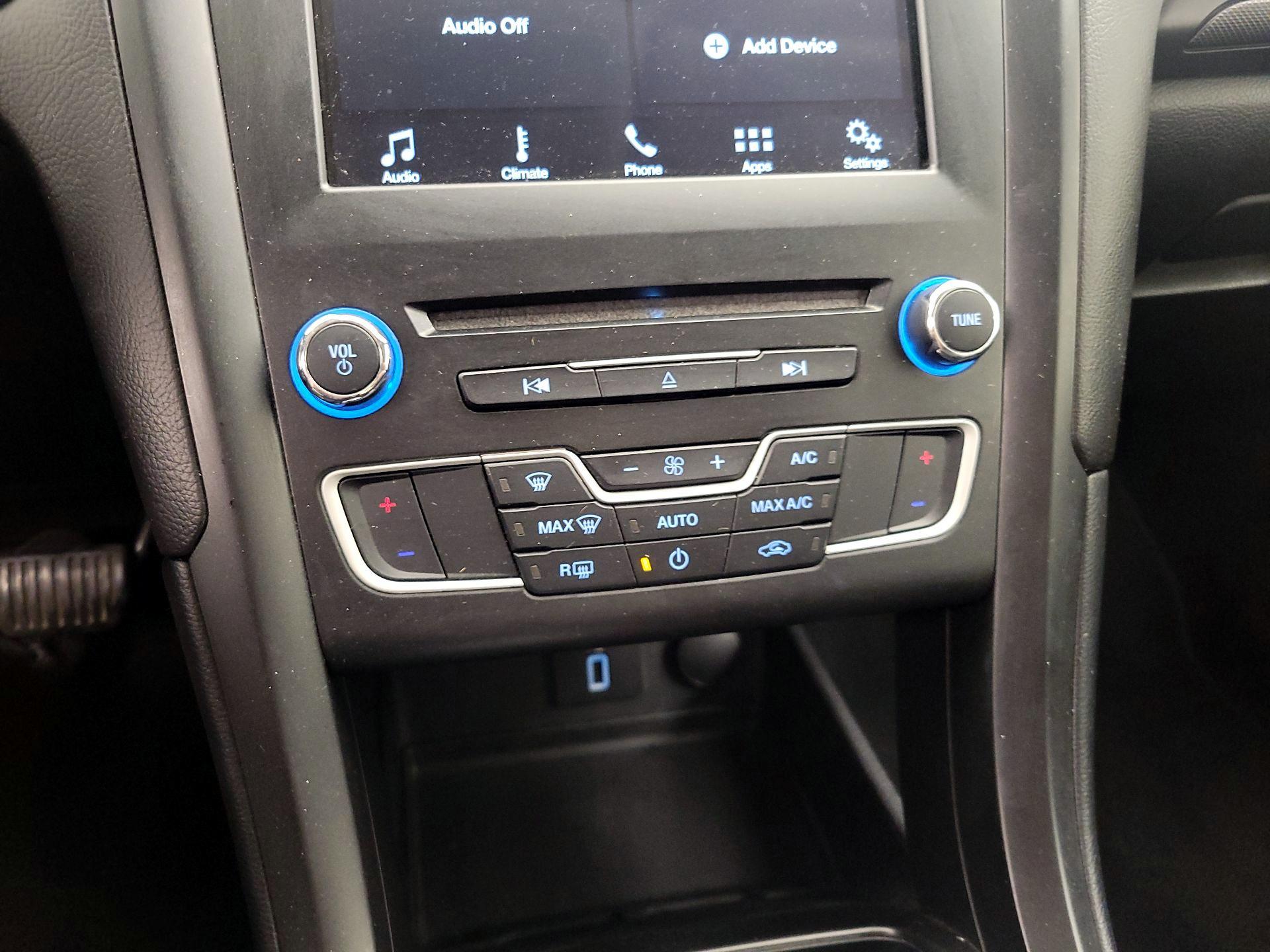 Thumbnail: 2018 Ford Fusion - 16