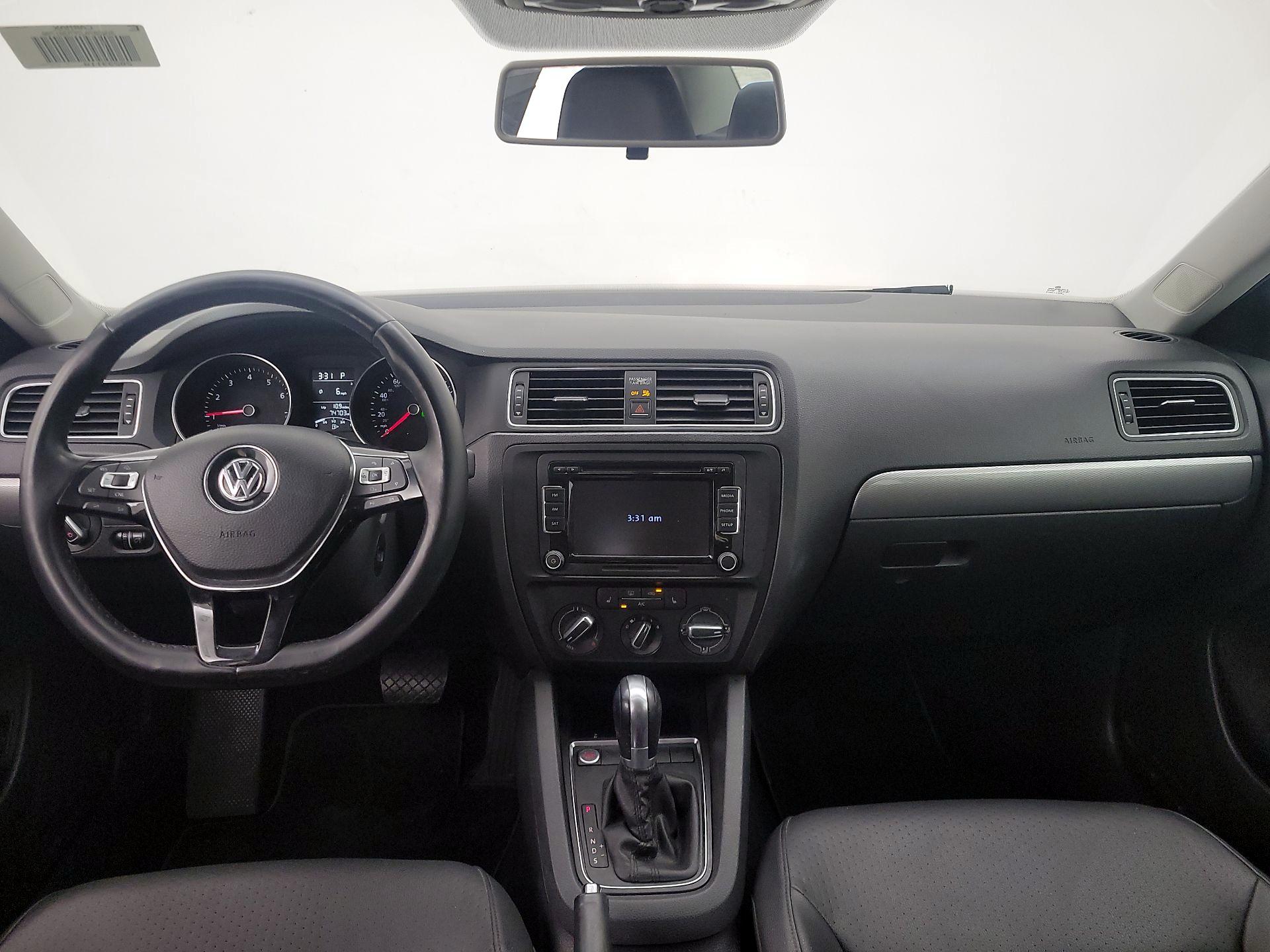 Thumbnail: 2015 Volkswagen Jetta - 9