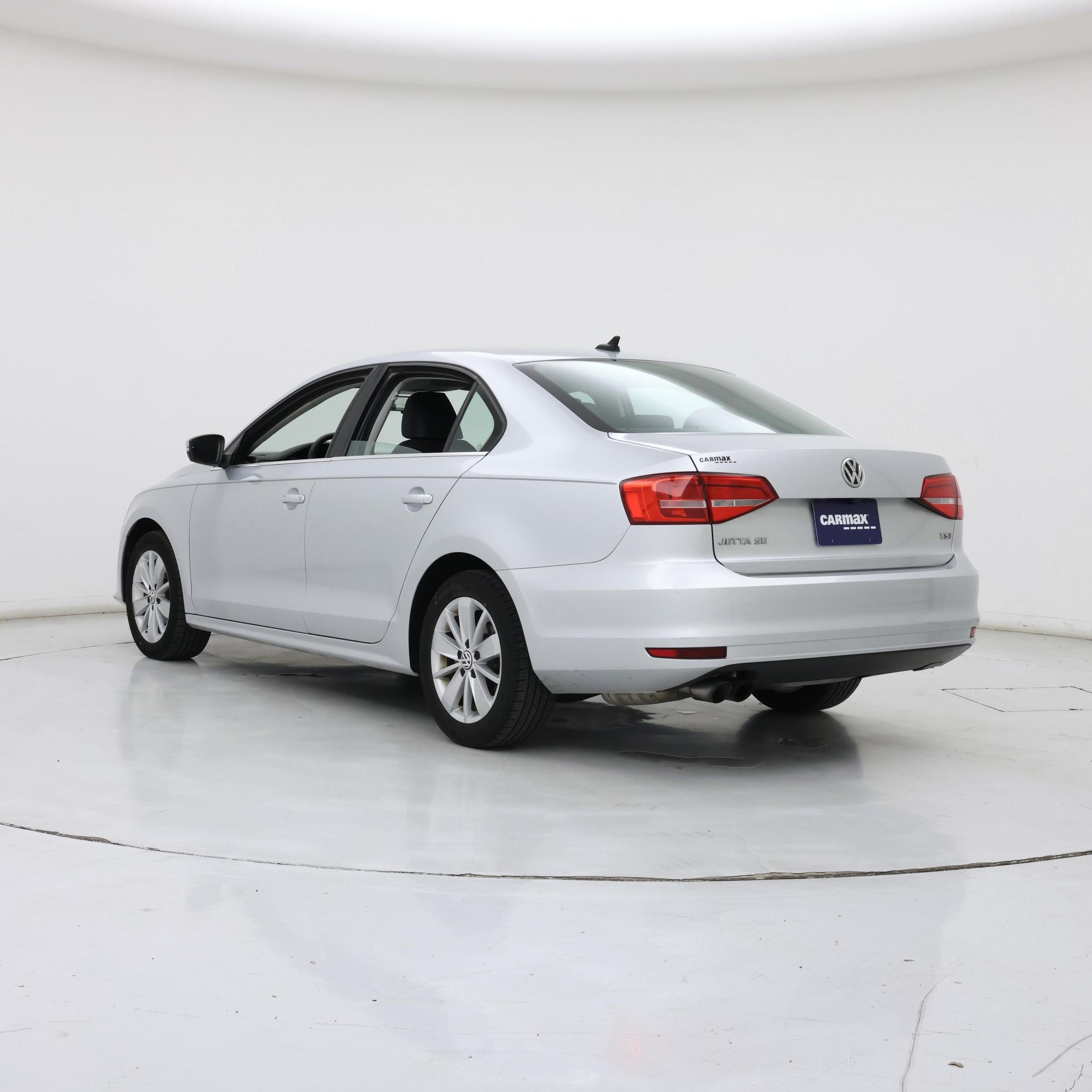 Thumbnail: 2015 Volkswagen Jetta - 2