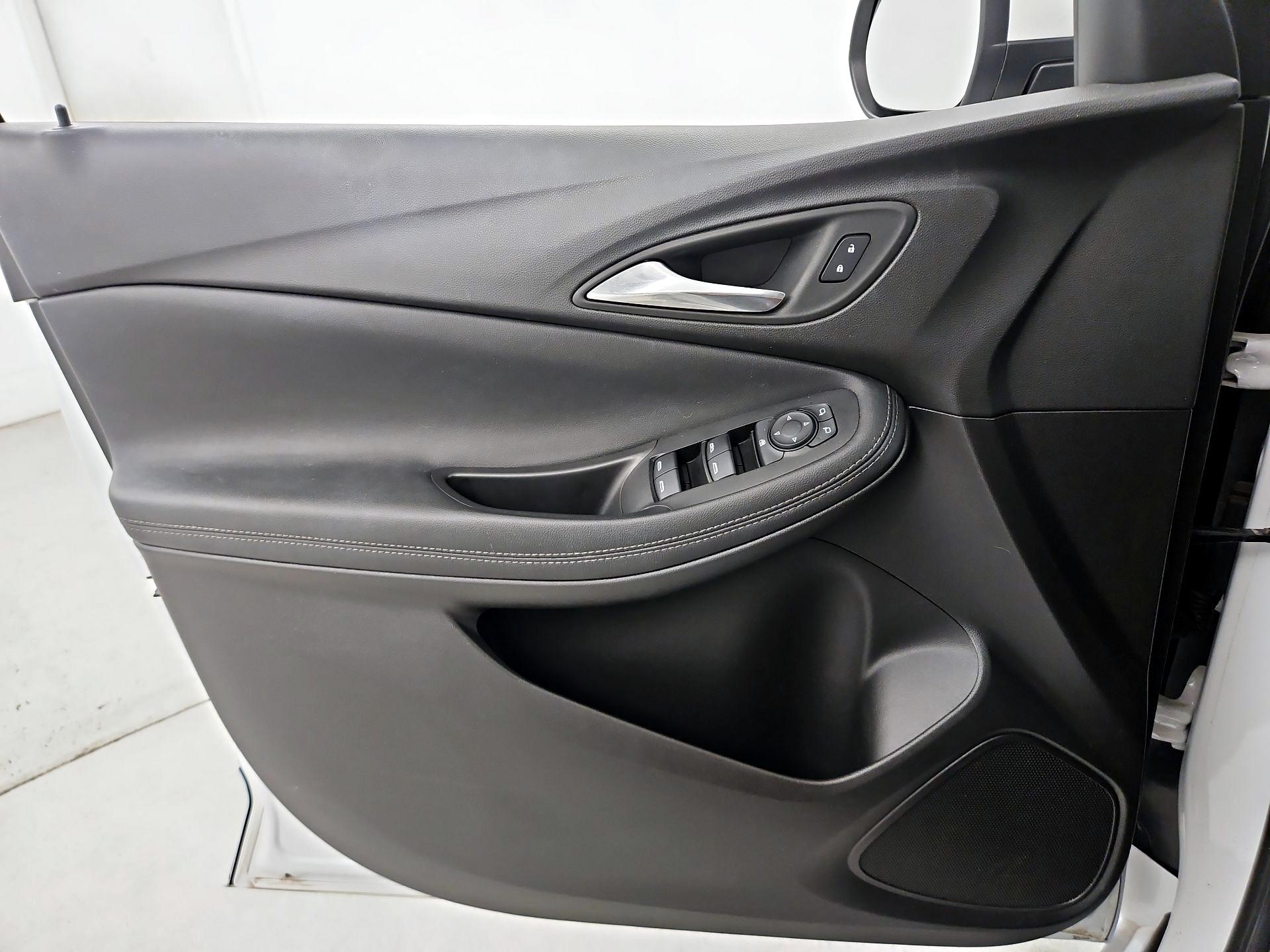 Thumbnail: 2021 Buick Encore GX - 12