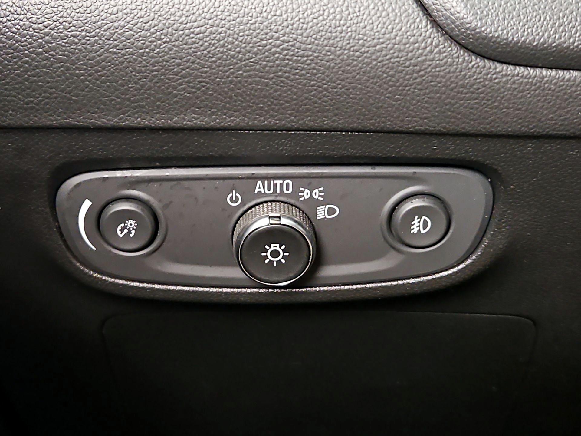 Thumbnail: 2021 Buick Encore GX - 13