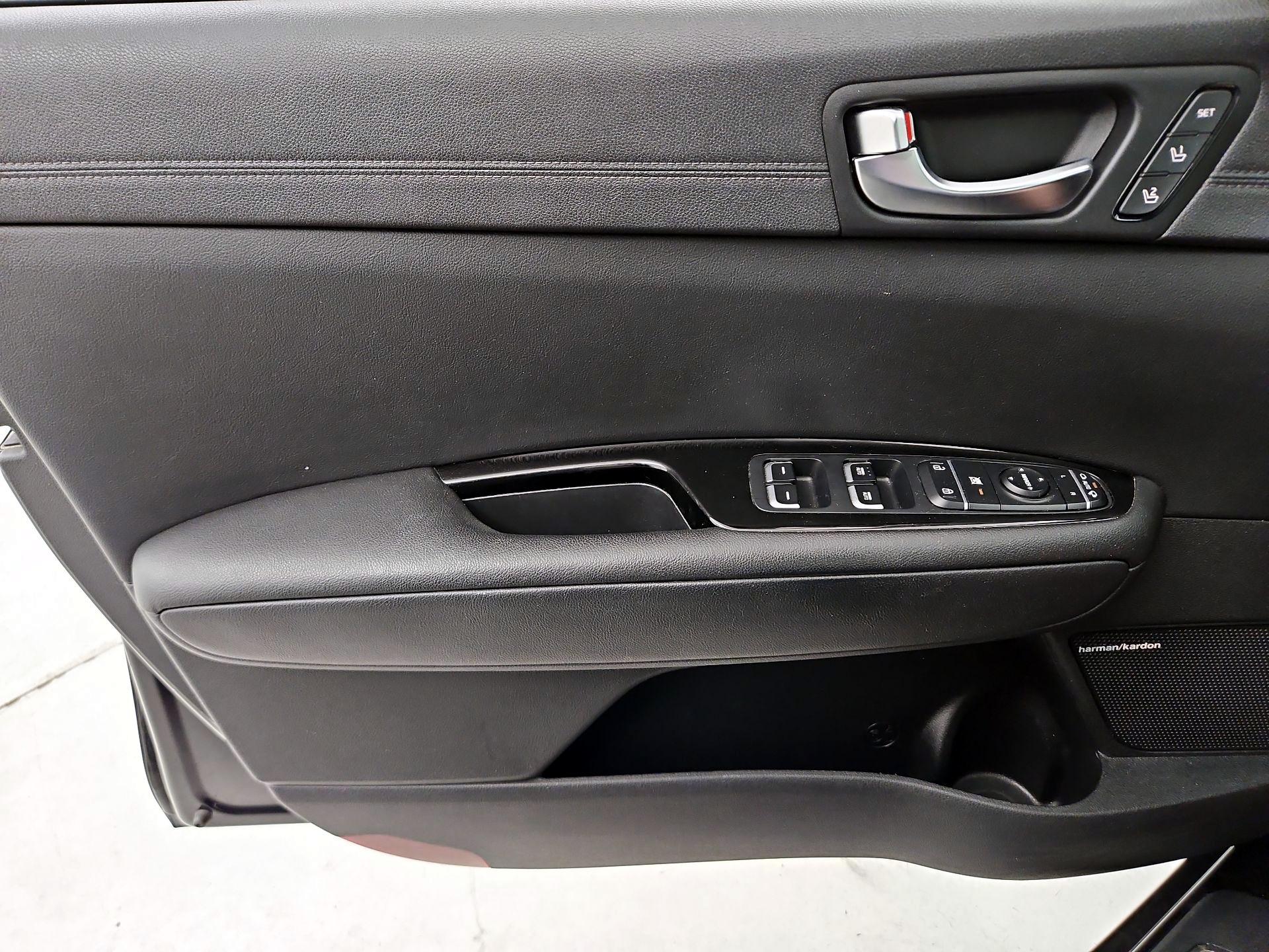 Thumbnail: 2016 Kia Optima - 12