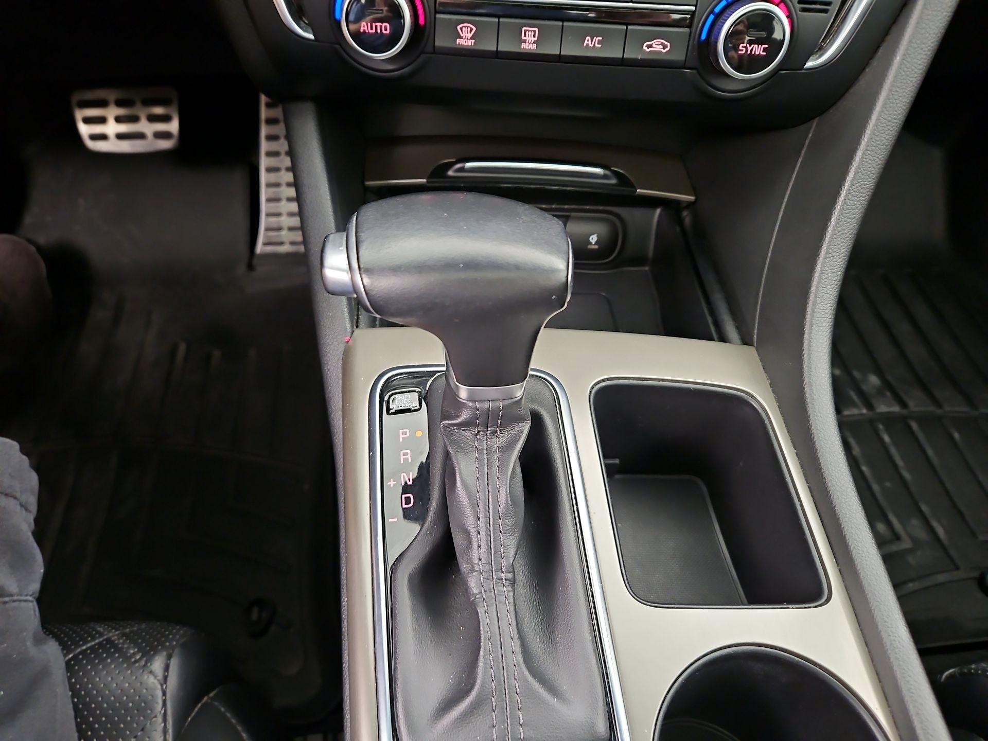 Thumbnail: 2016 Kia Optima - 18