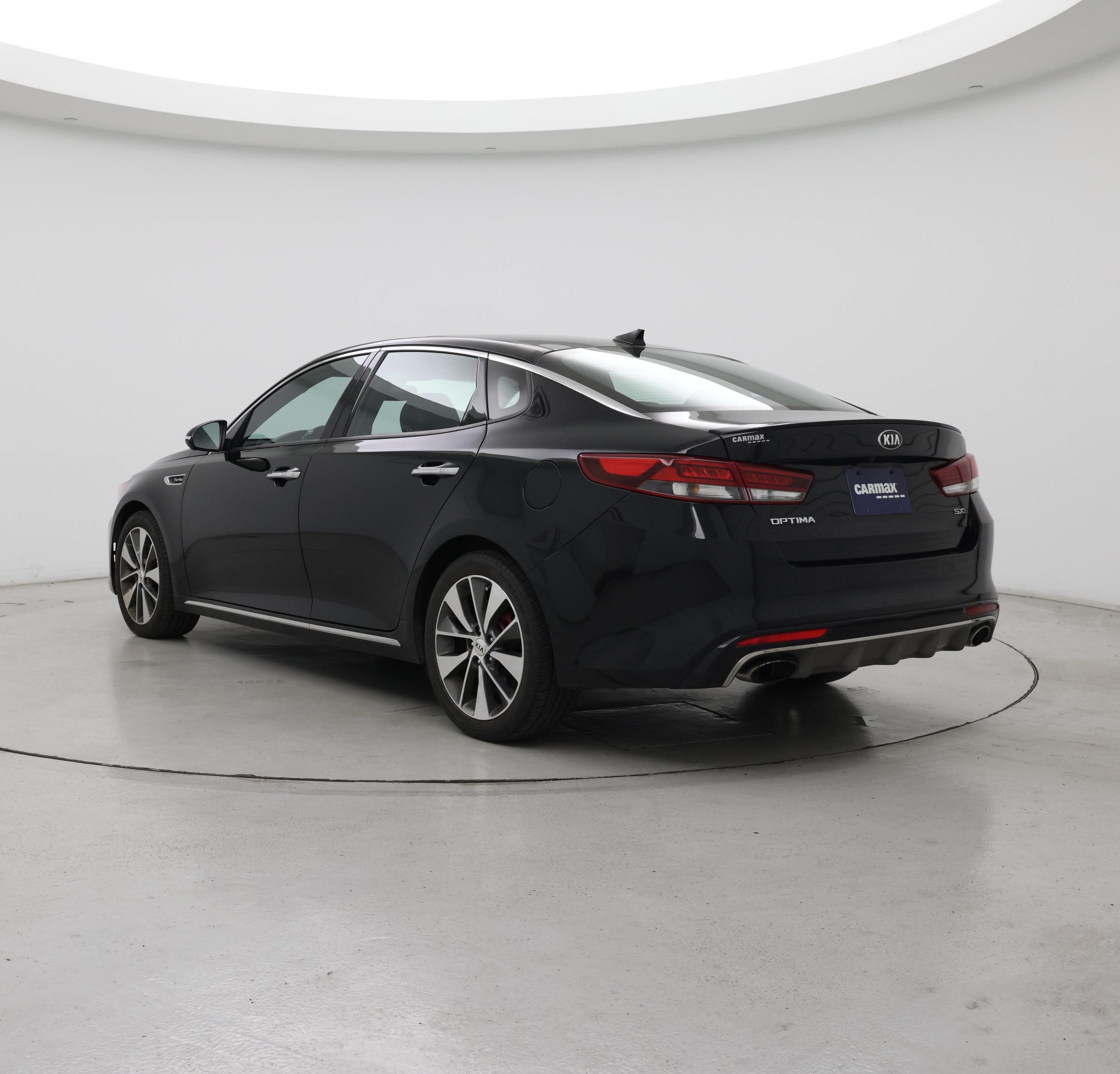 Thumbnail: 2016 Kia Optima - 2