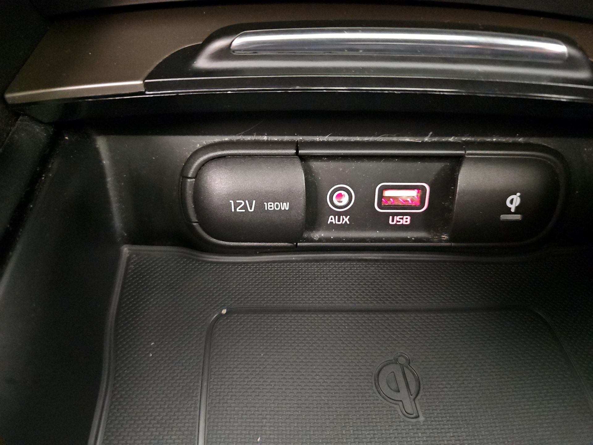 Thumbnail: 2016 Kia Optima - 19