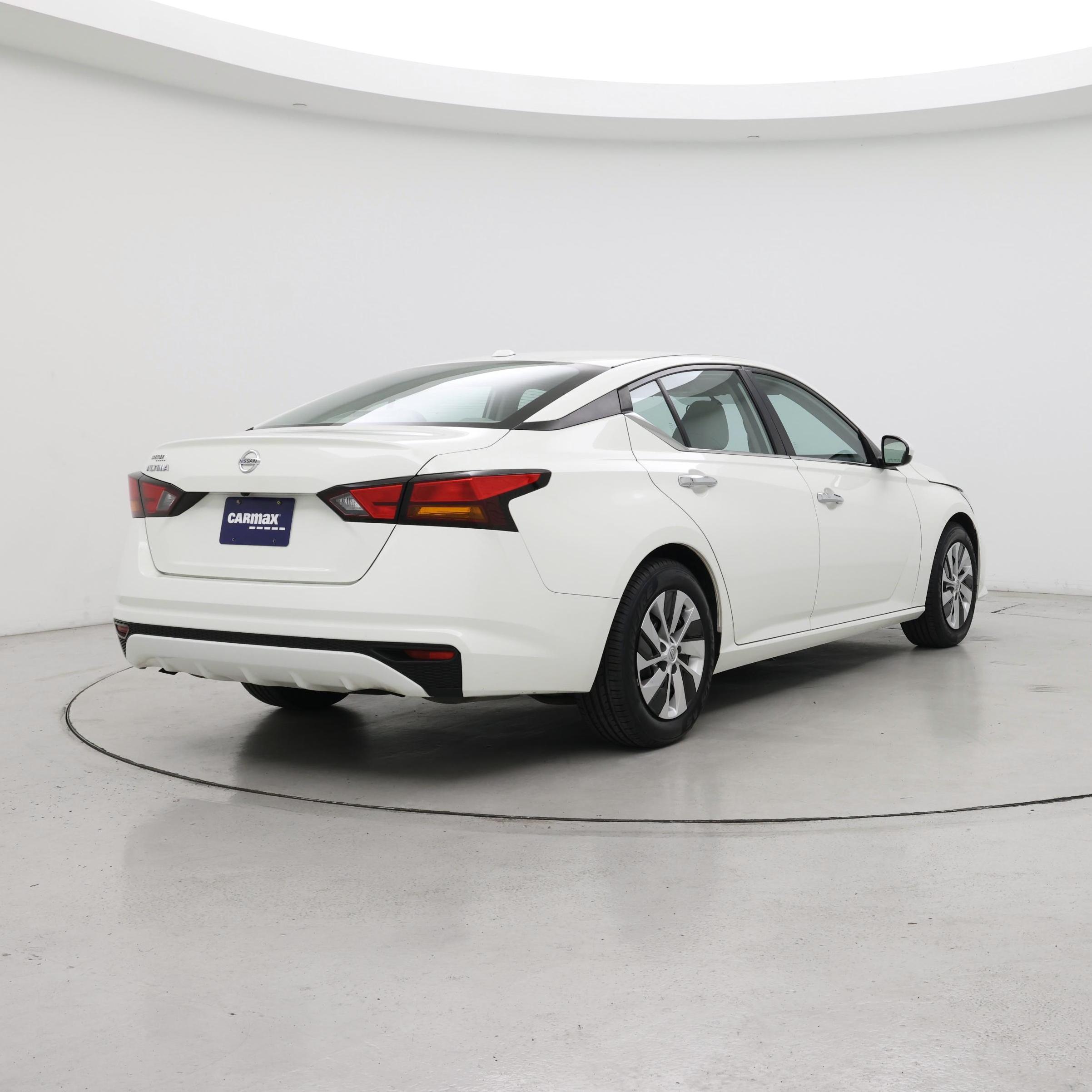 Thumbnail: 2020 Nissan Altima - 8