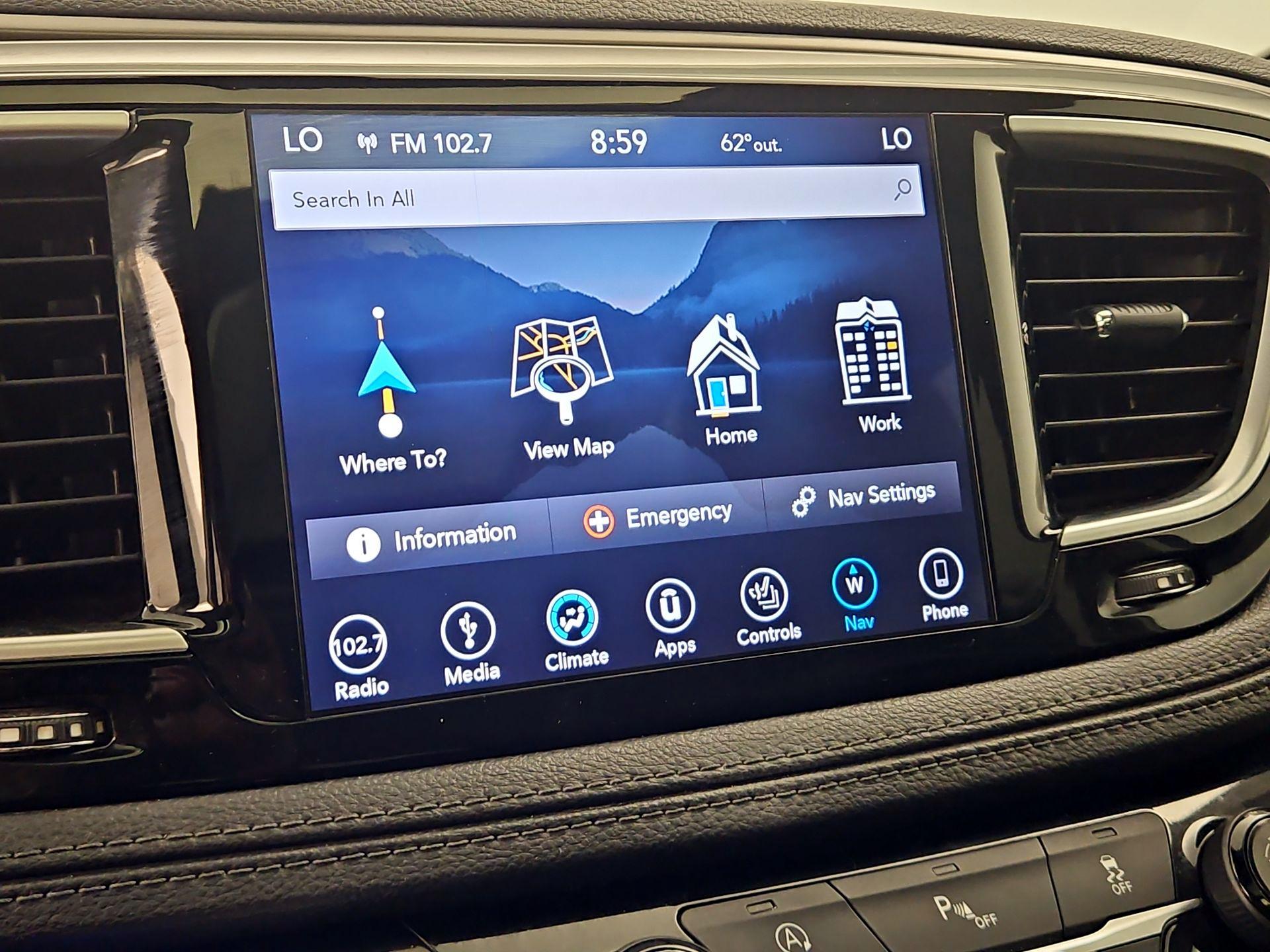 Thumbnail: 2018 Chrysler Pacifica - 14