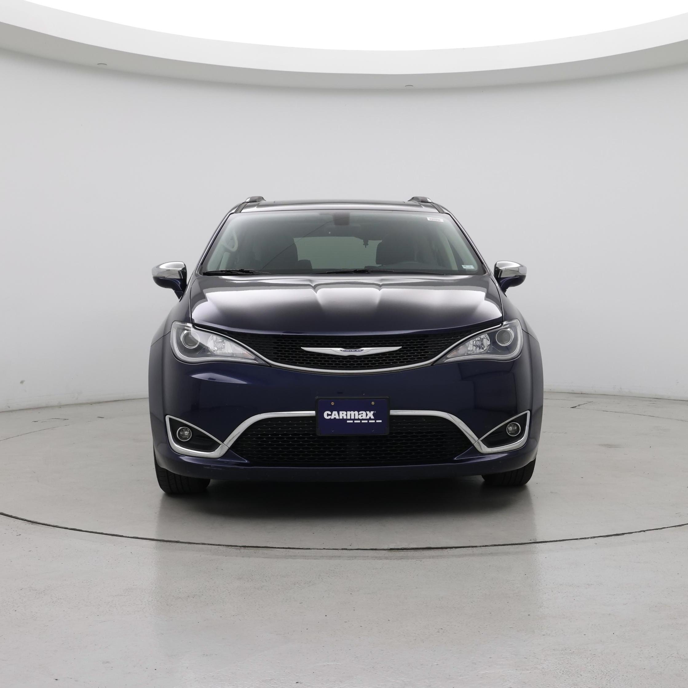 Thumbnail: 2018 Chrysler Pacifica - 5