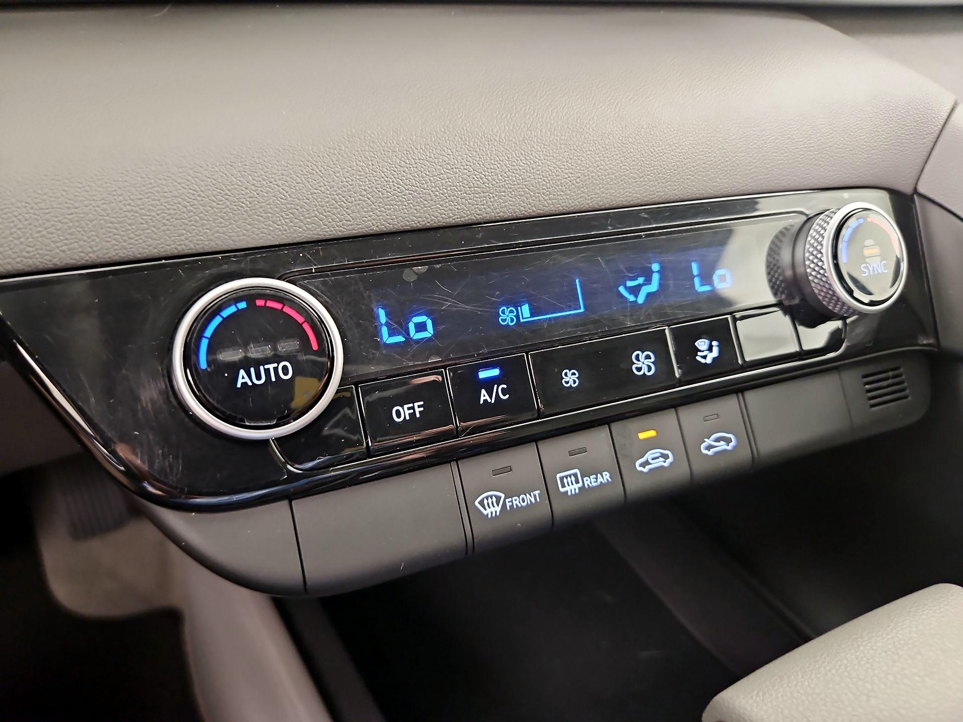 Thumbnail: 2023 Hyundai Elantra - 16