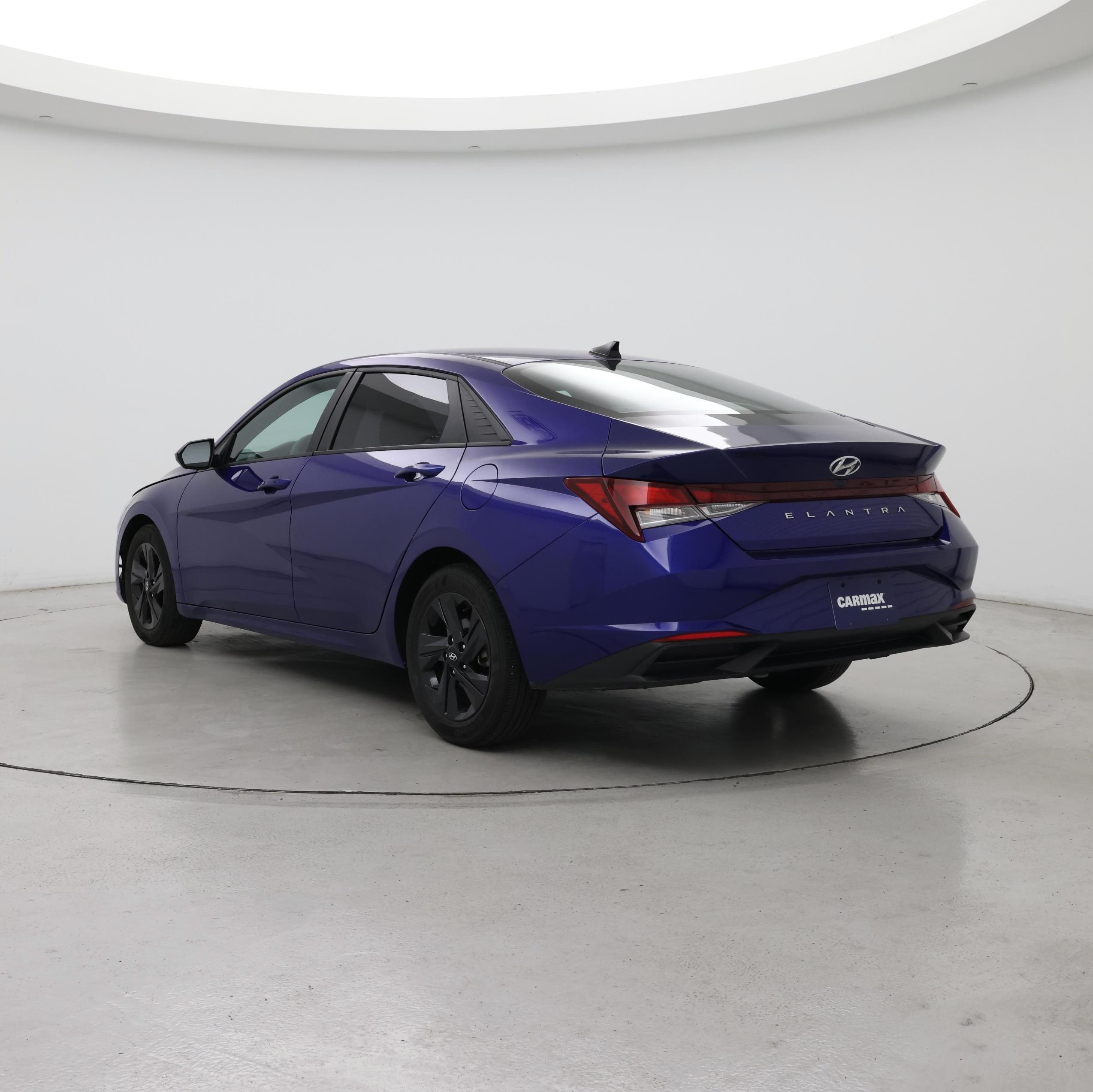 Thumbnail: 2023 Hyundai Elantra - 2