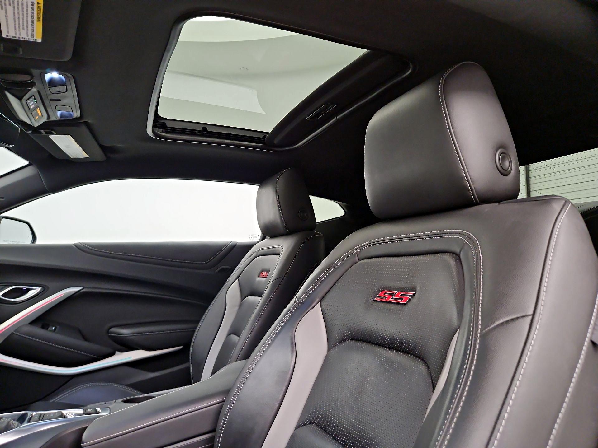 Thumbnail: 2020 Chevrolet Camaro - 20