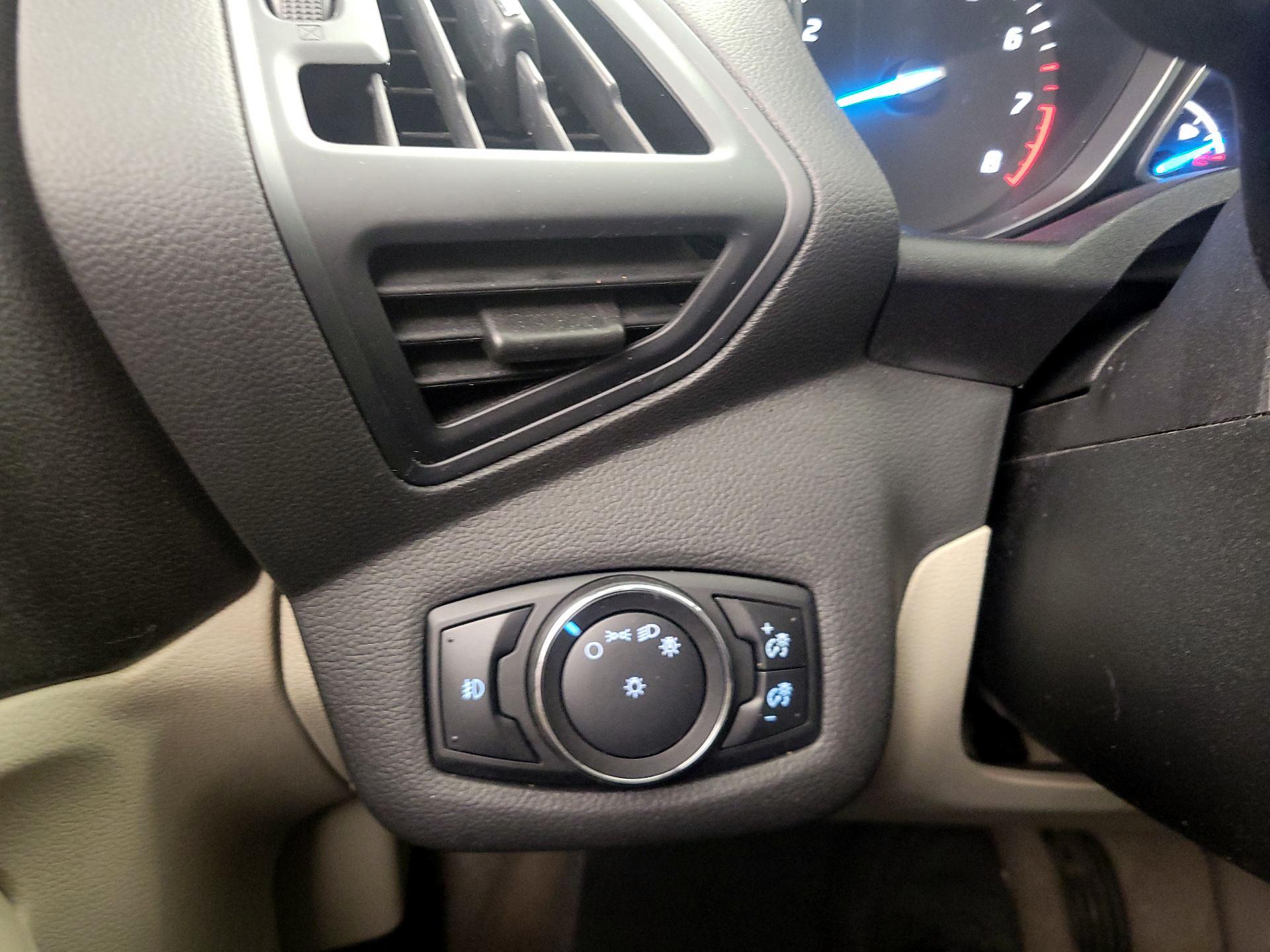 Thumbnail: 2014 Ford Escape - 13