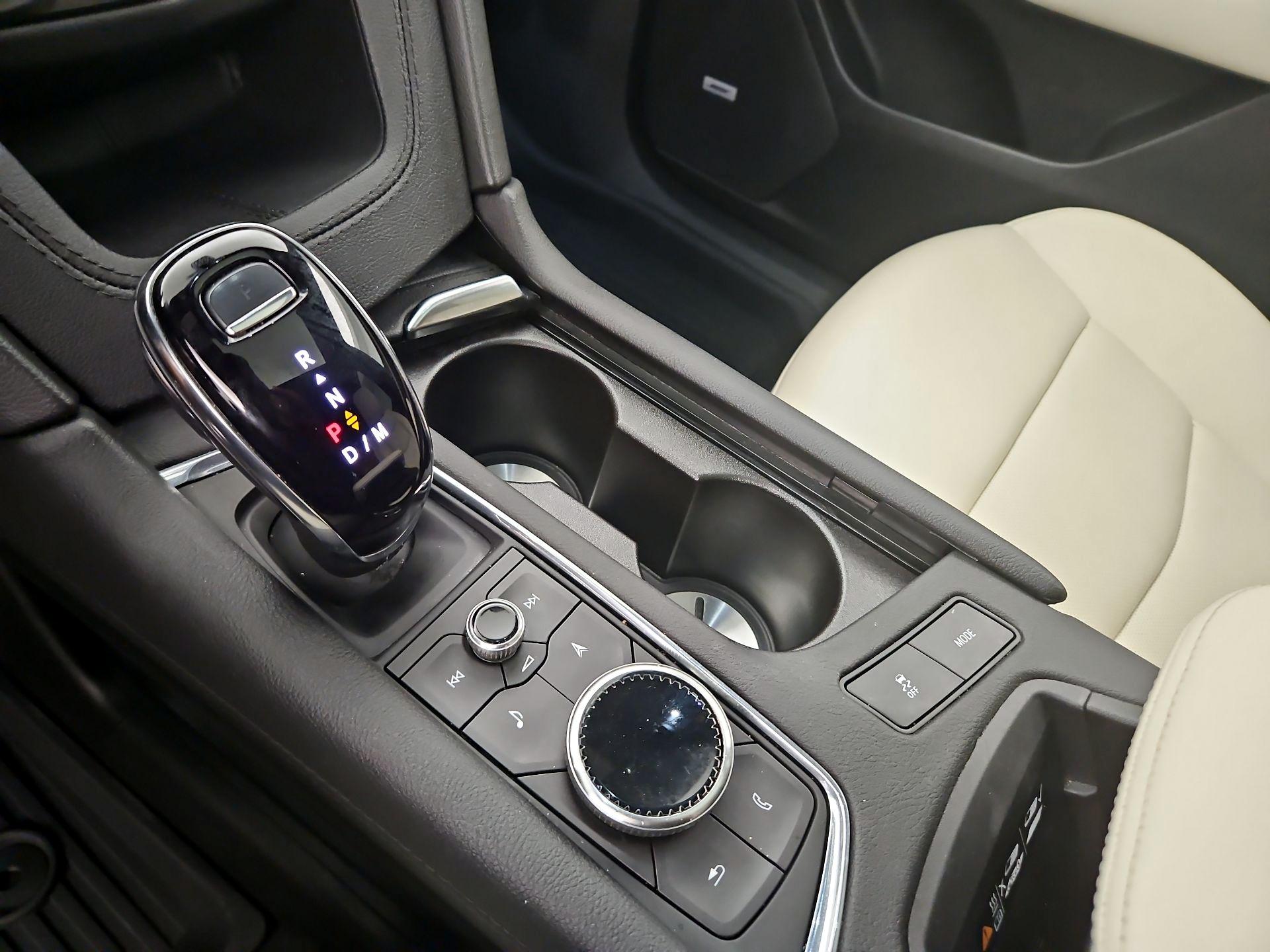 Thumbnail: 2023 Cadillac XT6 - 17