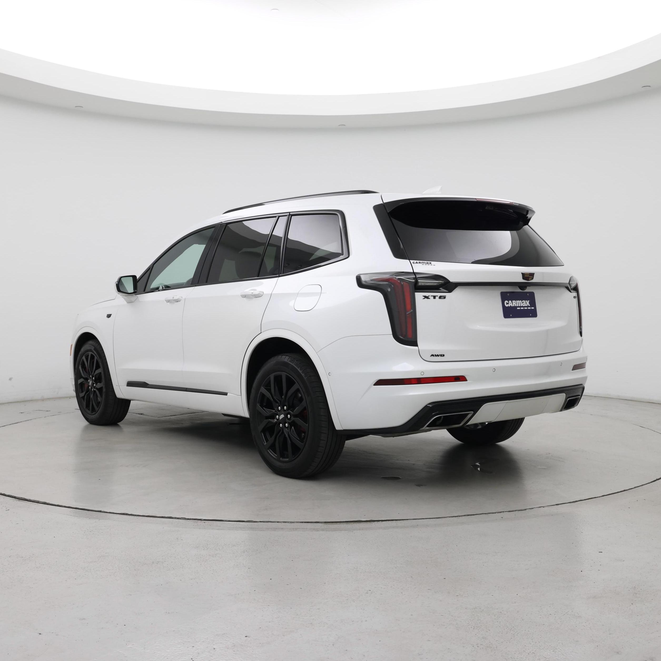 Thumbnail: 2023 Cadillac XT6 - 2