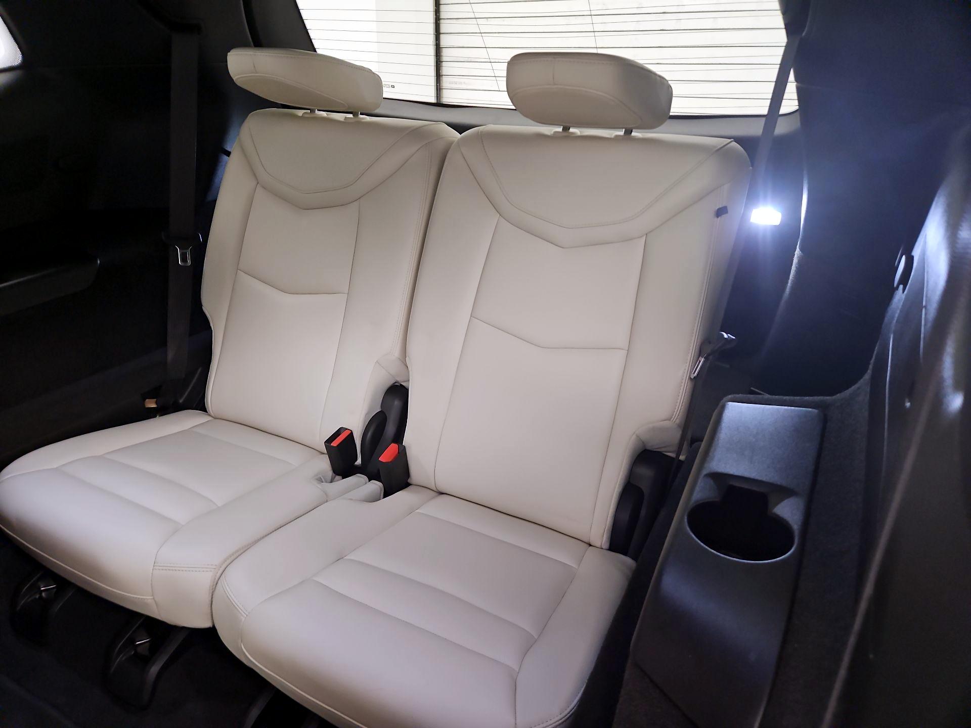 Thumbnail: 2023 Cadillac XT6 - 20