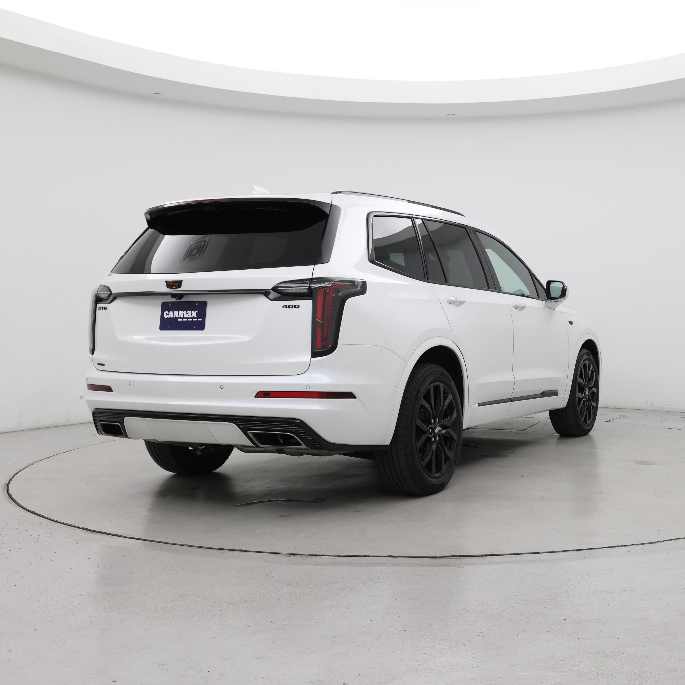 Thumbnail: 2023 Cadillac XT6 - 8