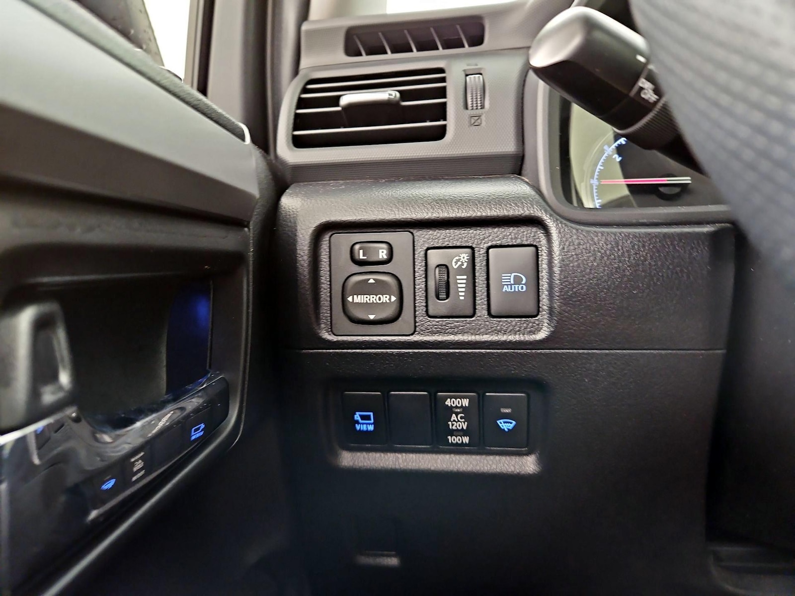2024 Toyota 4Runner Limited - Photo 14