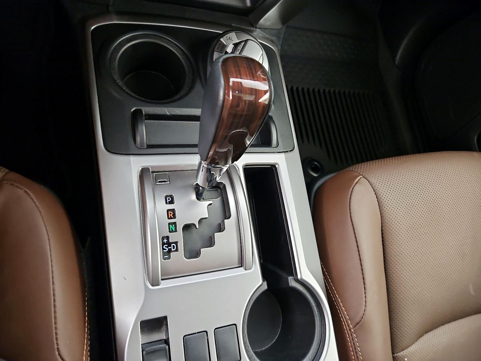 2024 Toyota 4Runner Limited - Photo 19