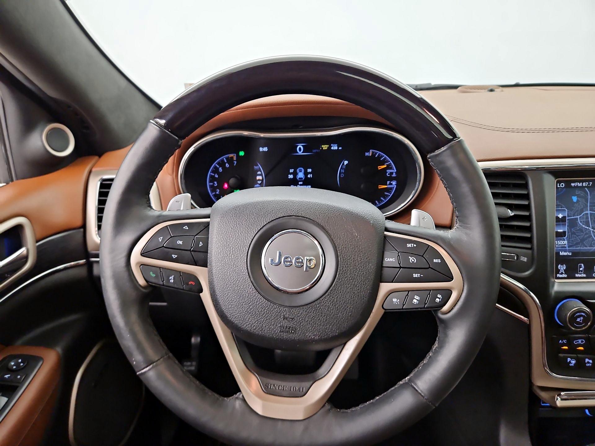 Thumbnail: 2017 Jeep Grand Cherokee - 10