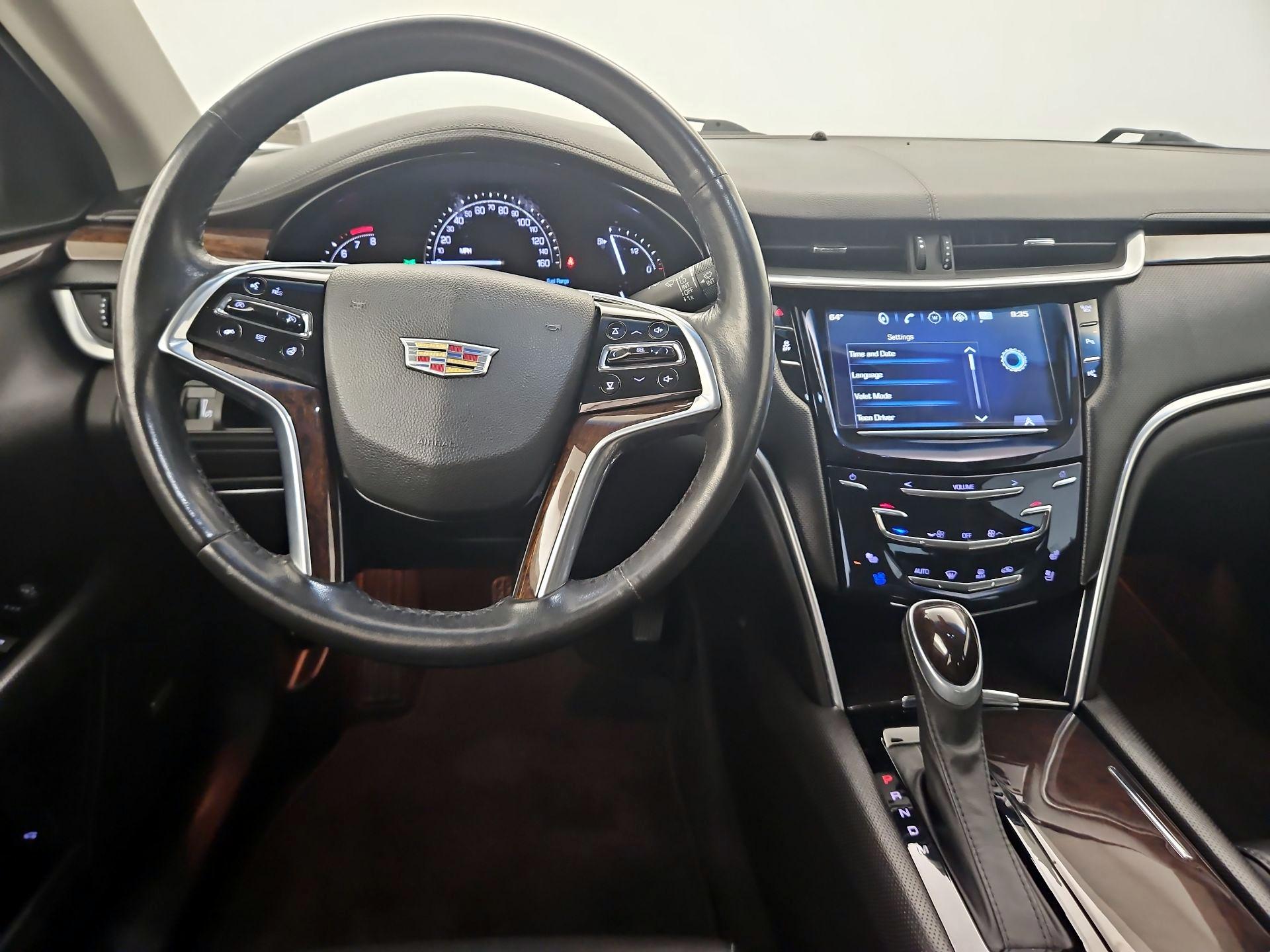 Thumbnail: 2017 Cadillac XTS - 10